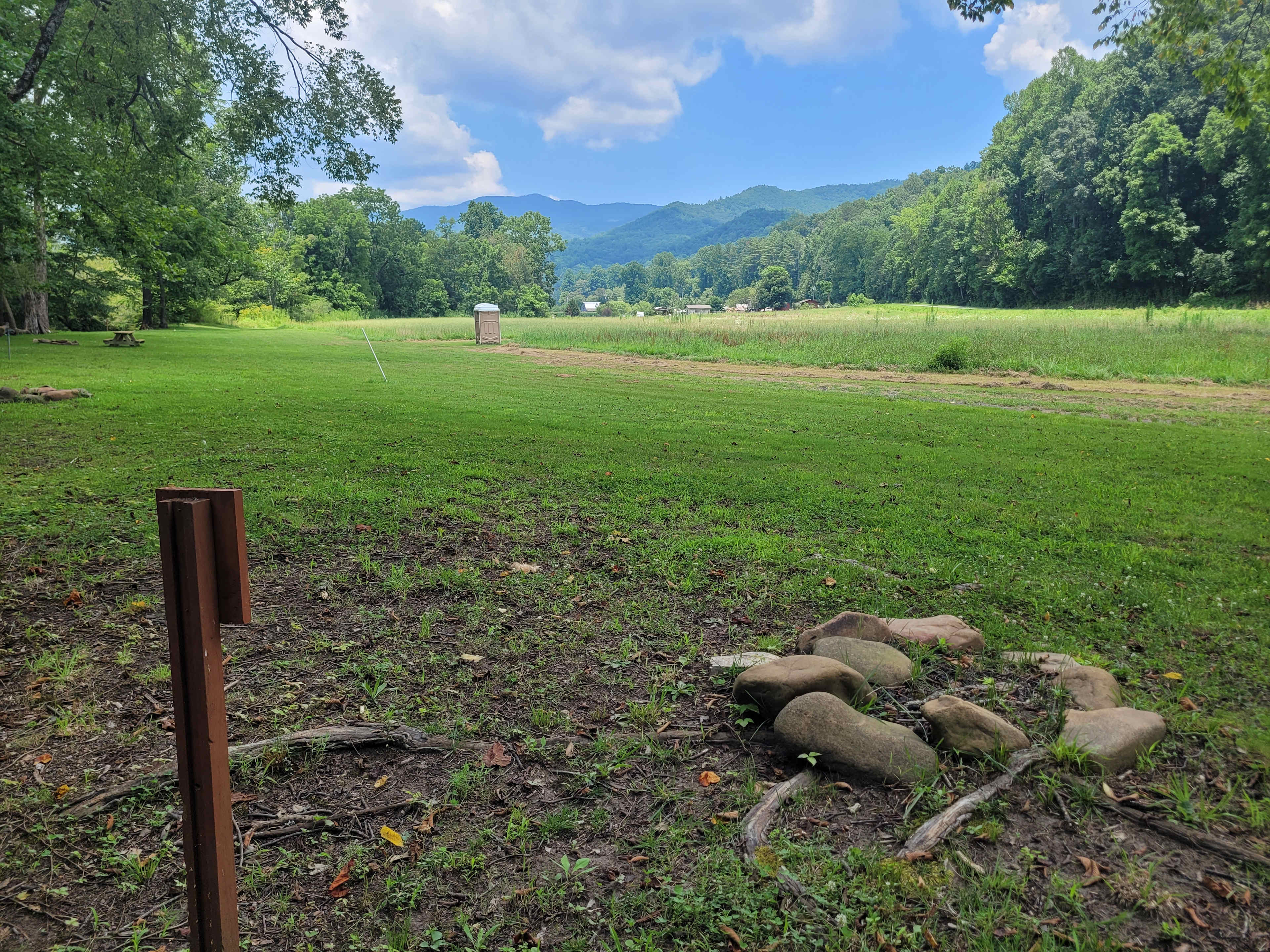 Mountain Riders Riverfront Camping