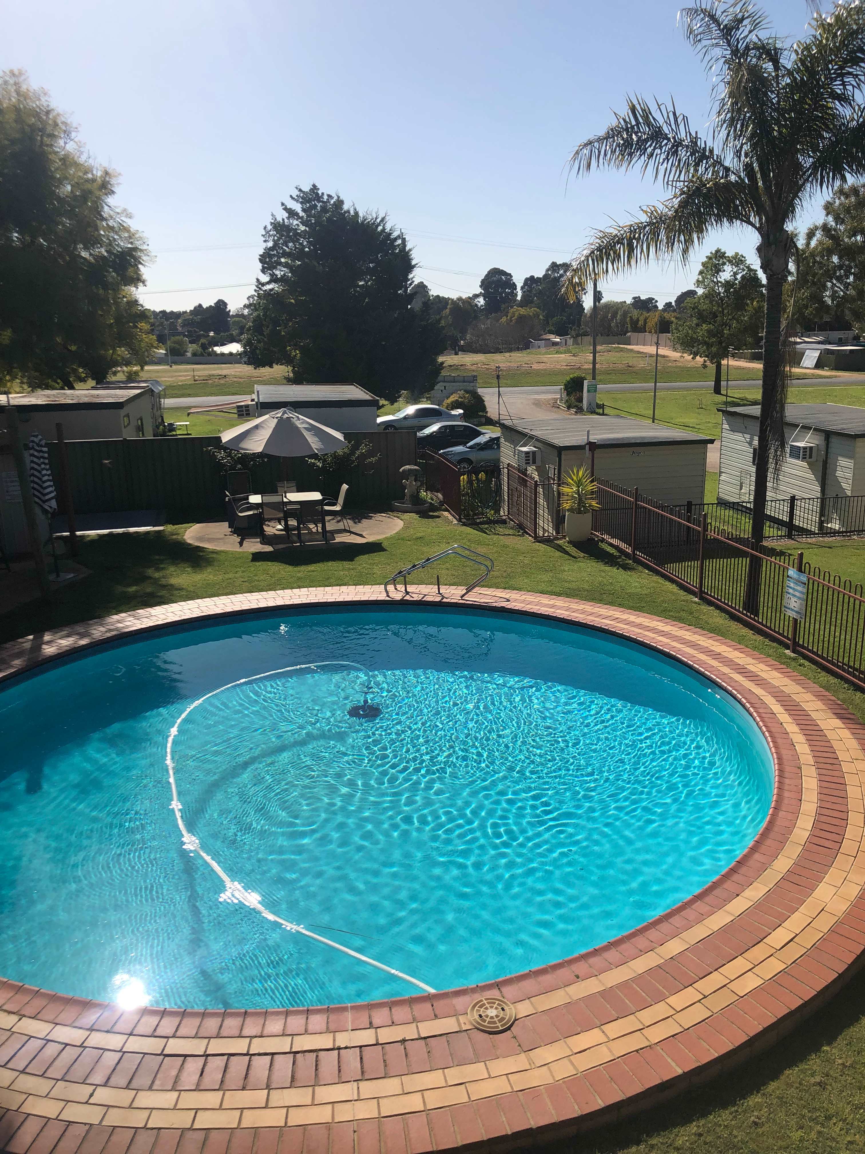 Brolgaroo Caravan Park