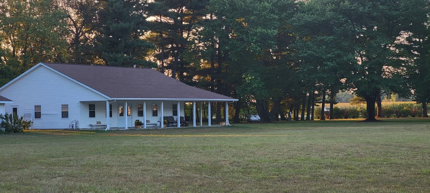 Whispering Pines Events & Lodging