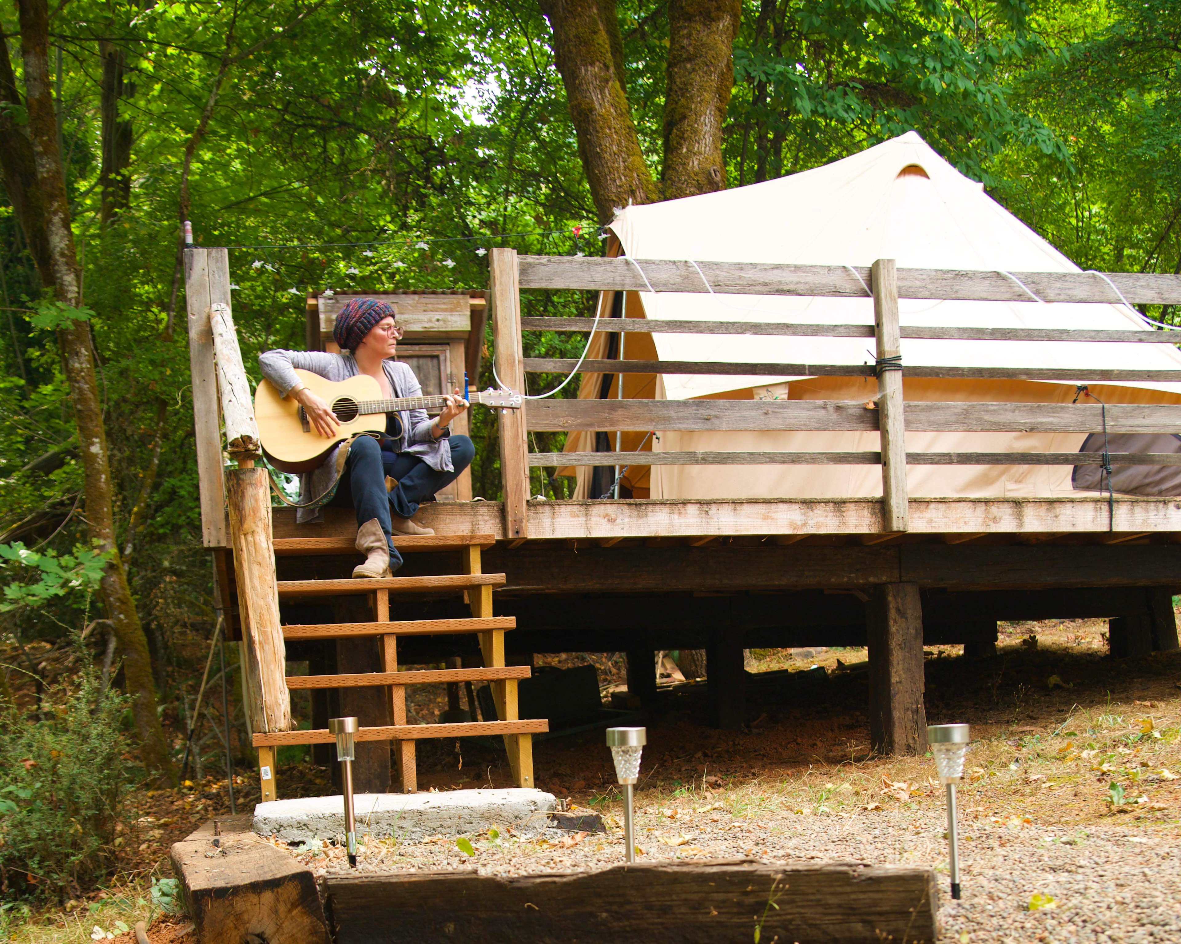 Eclectic City Glamp-Ground