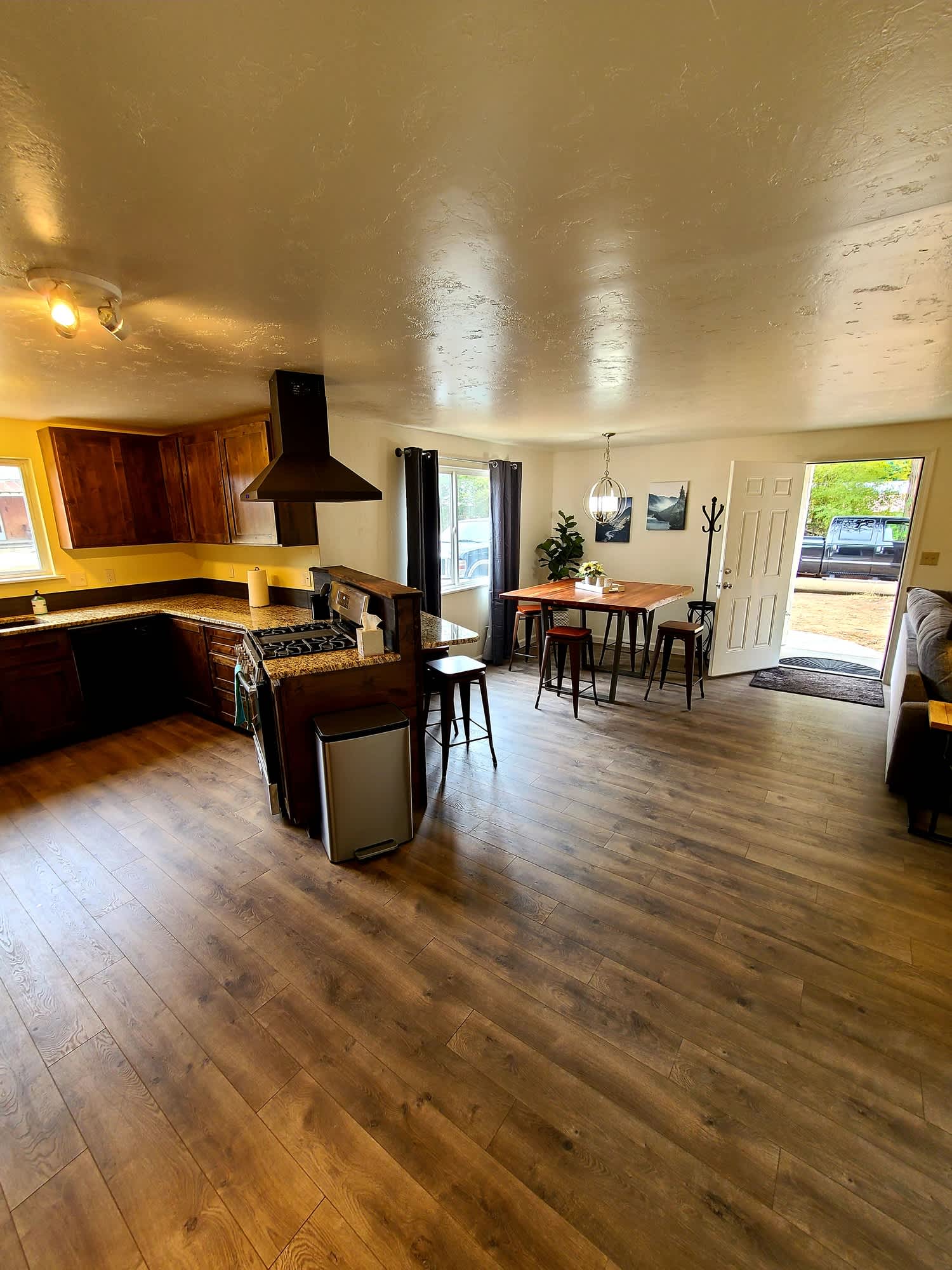 Gold Mine Hotel & RV Park