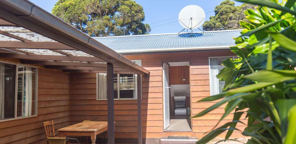 Wonboyn Cabins & Caravan Park