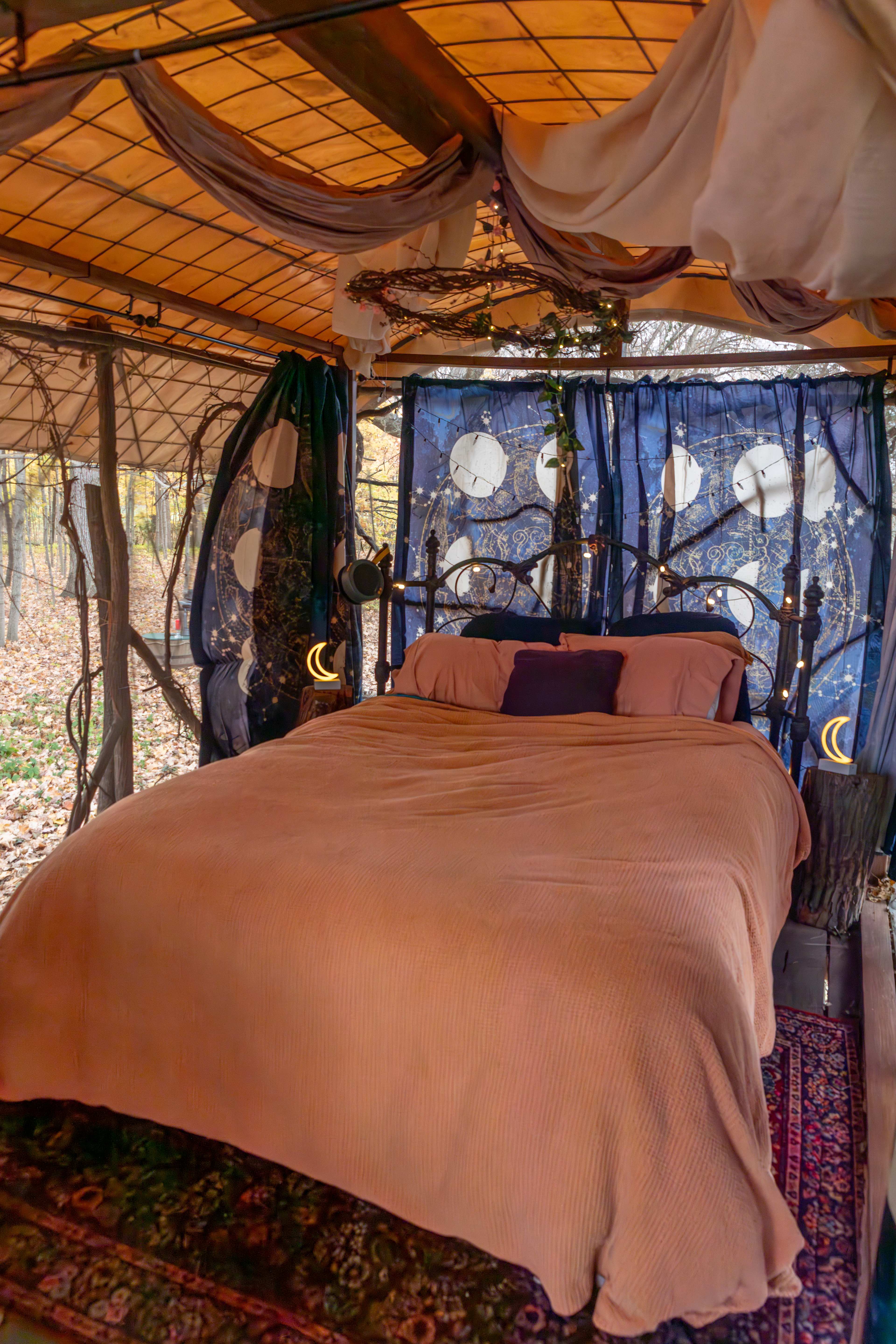 The bed was warm enough for a 40 degree night in the fall.