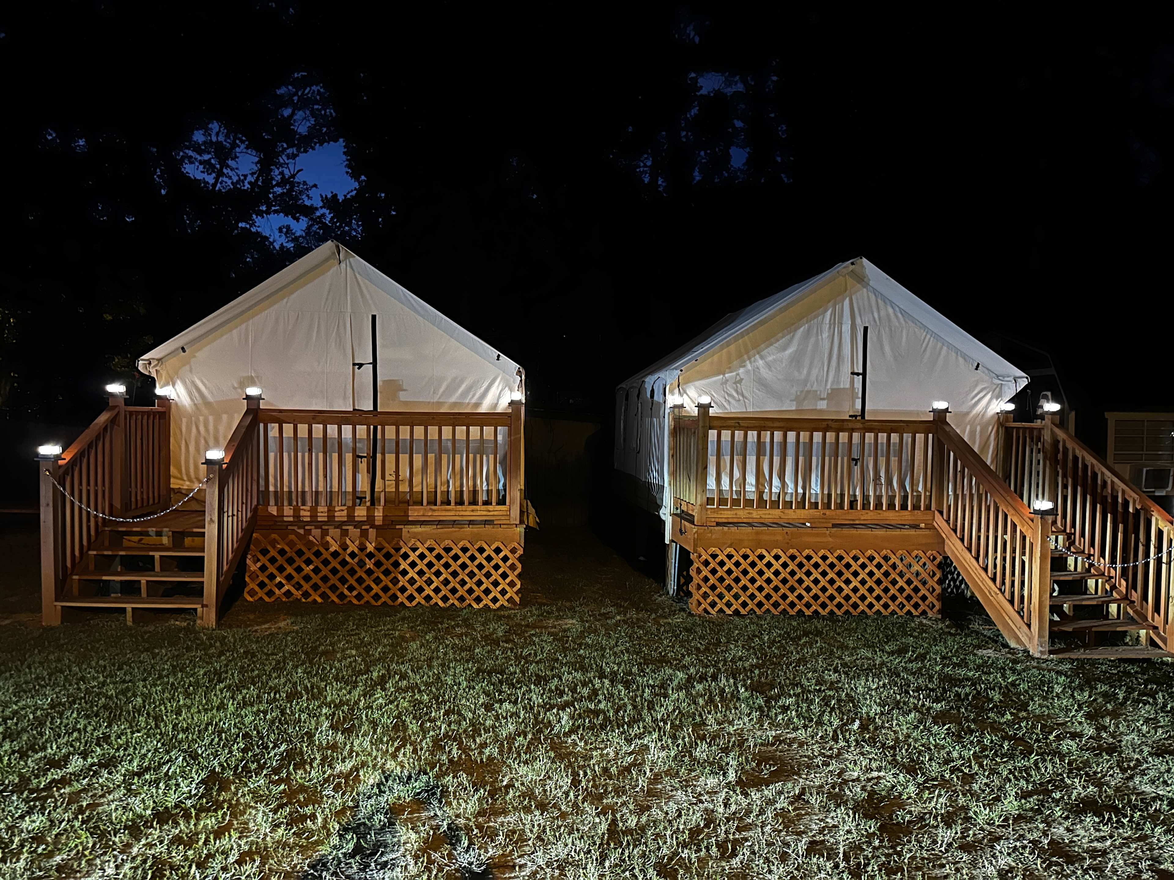 Glamping tents sleeps 4 people 