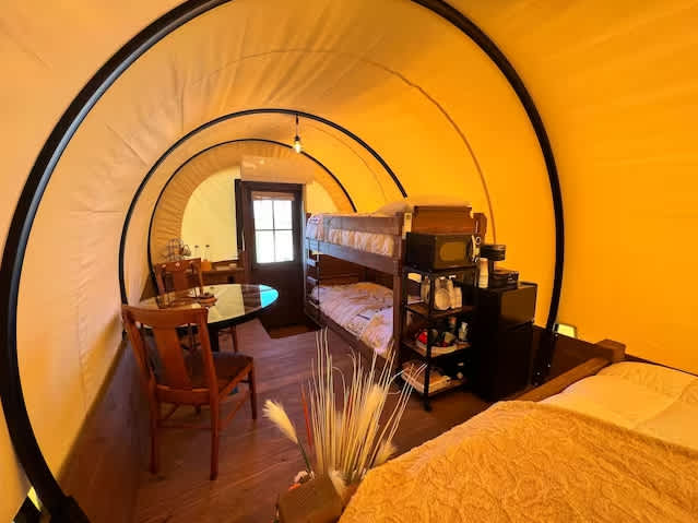 Sunset Hills Bison Ranch & Lodging