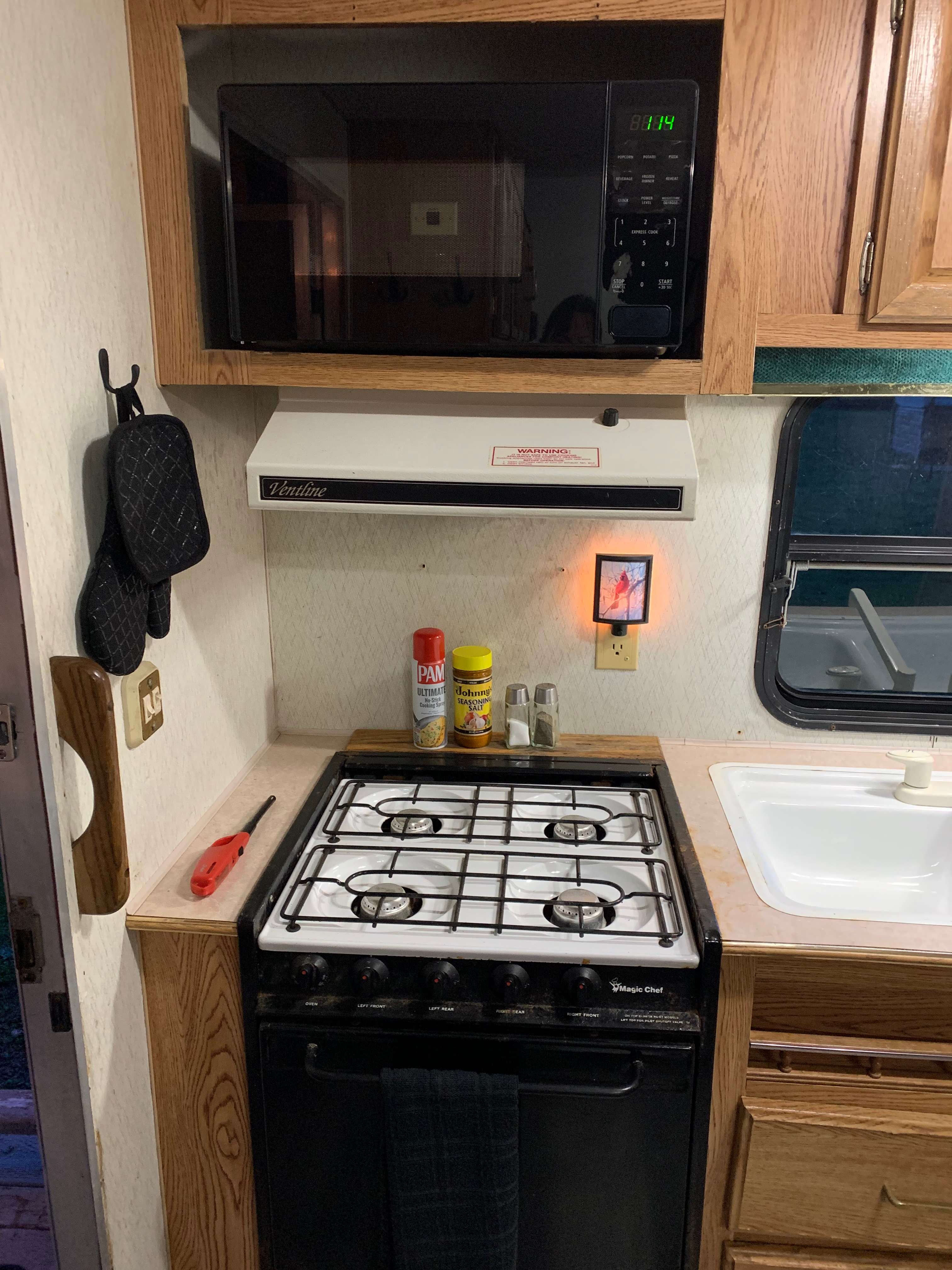 Oceanside RV Camp Trailer