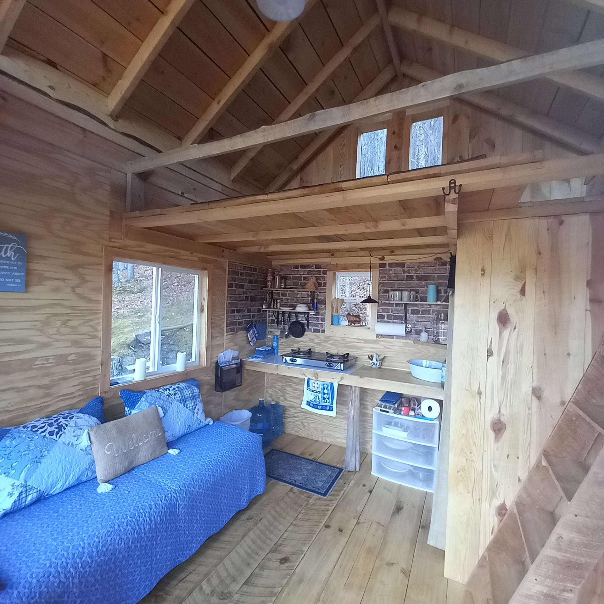 Rocky Hollow Paradise LLC