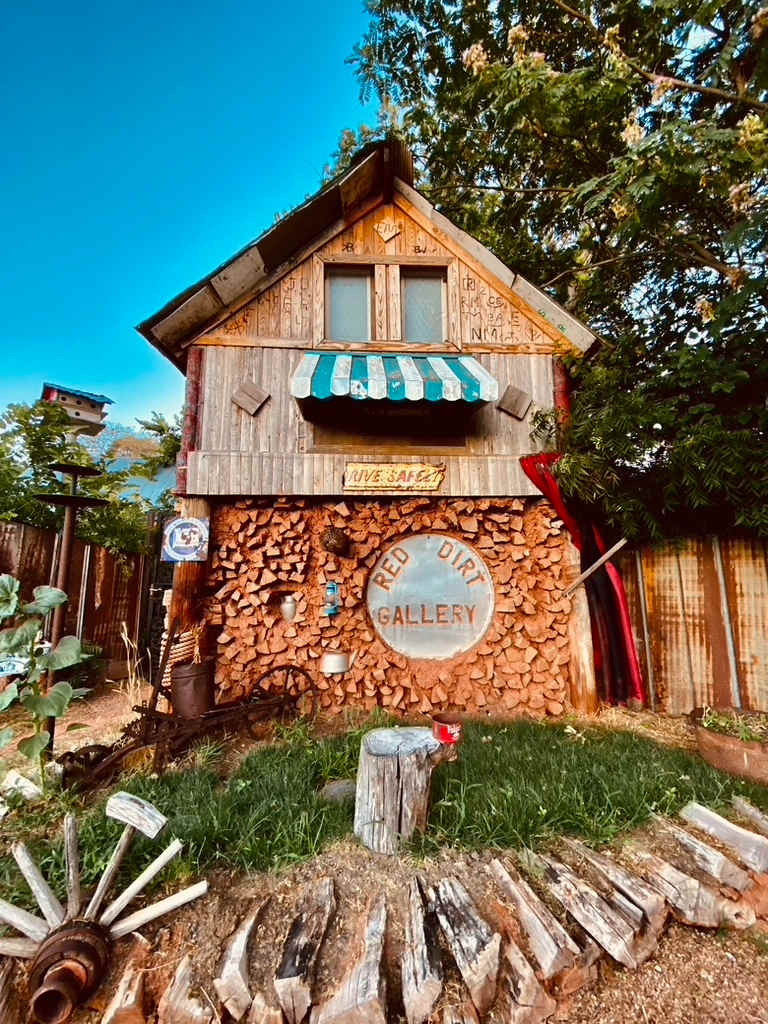 The 7 Ricks Loft Cabin