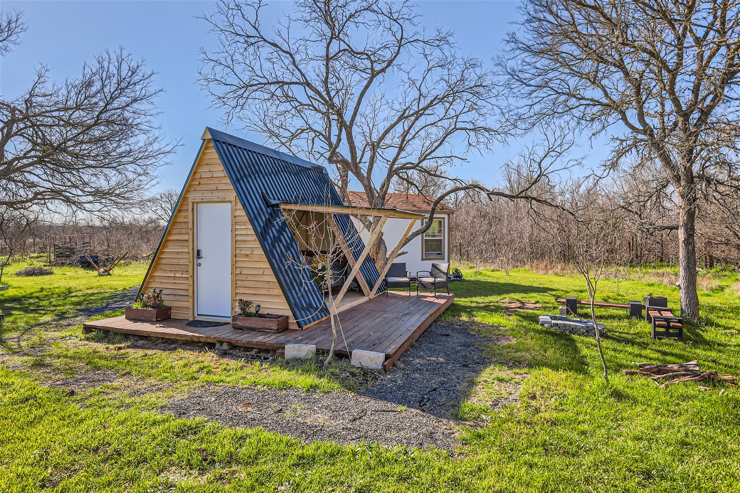 Happy Hideaway - Near COTA