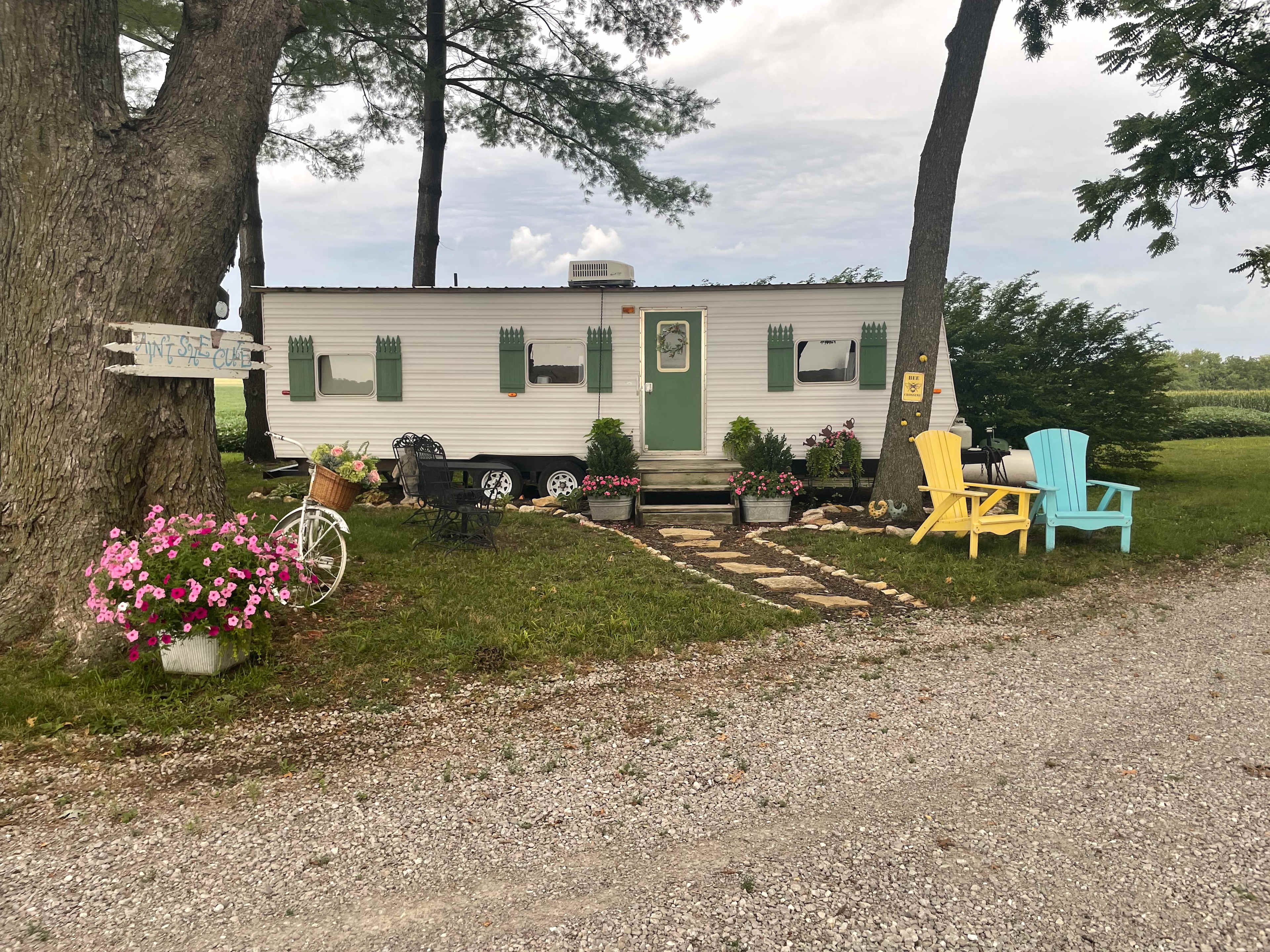 If you have an RV and your friends do not.  They can rent our onsite travel trailer with queen size bed, full size bathroom, dinette, relaxing area and tiny kitchen. Located right next to your RV parking site.