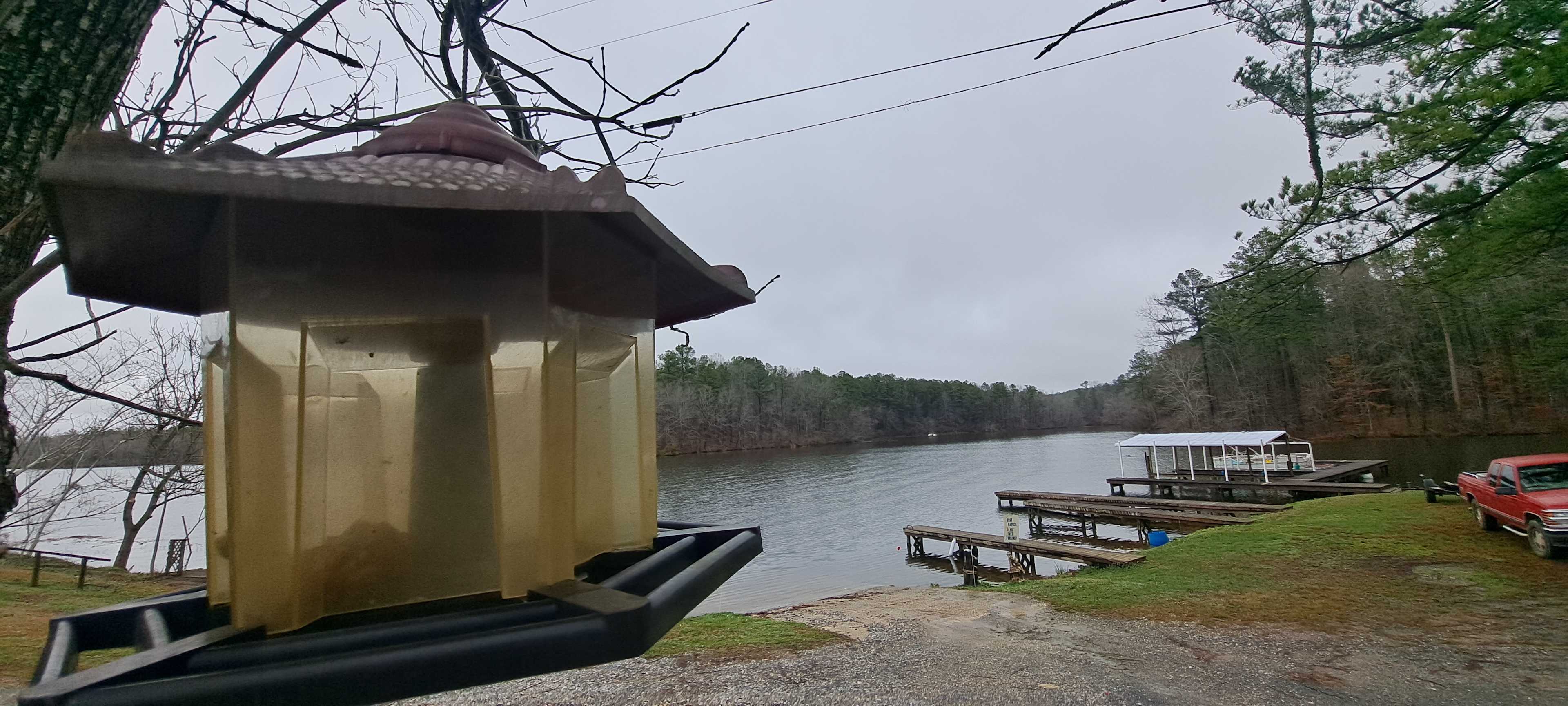 Lovelands Lakeside Camp & Market