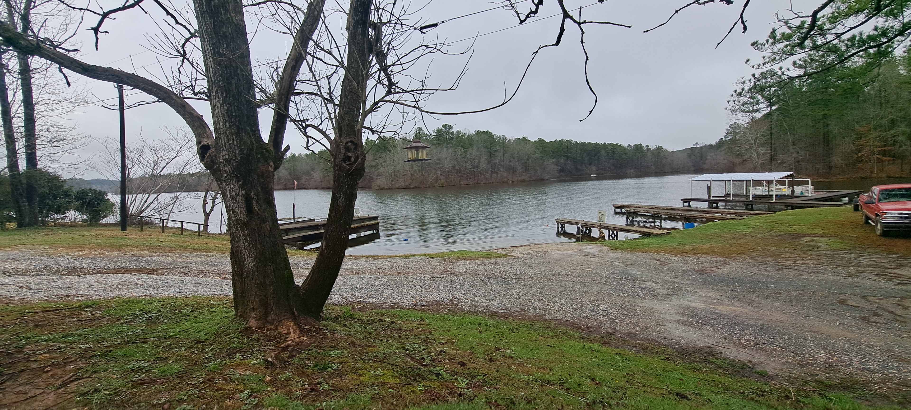 Lovelands Lakeside Camp & Market