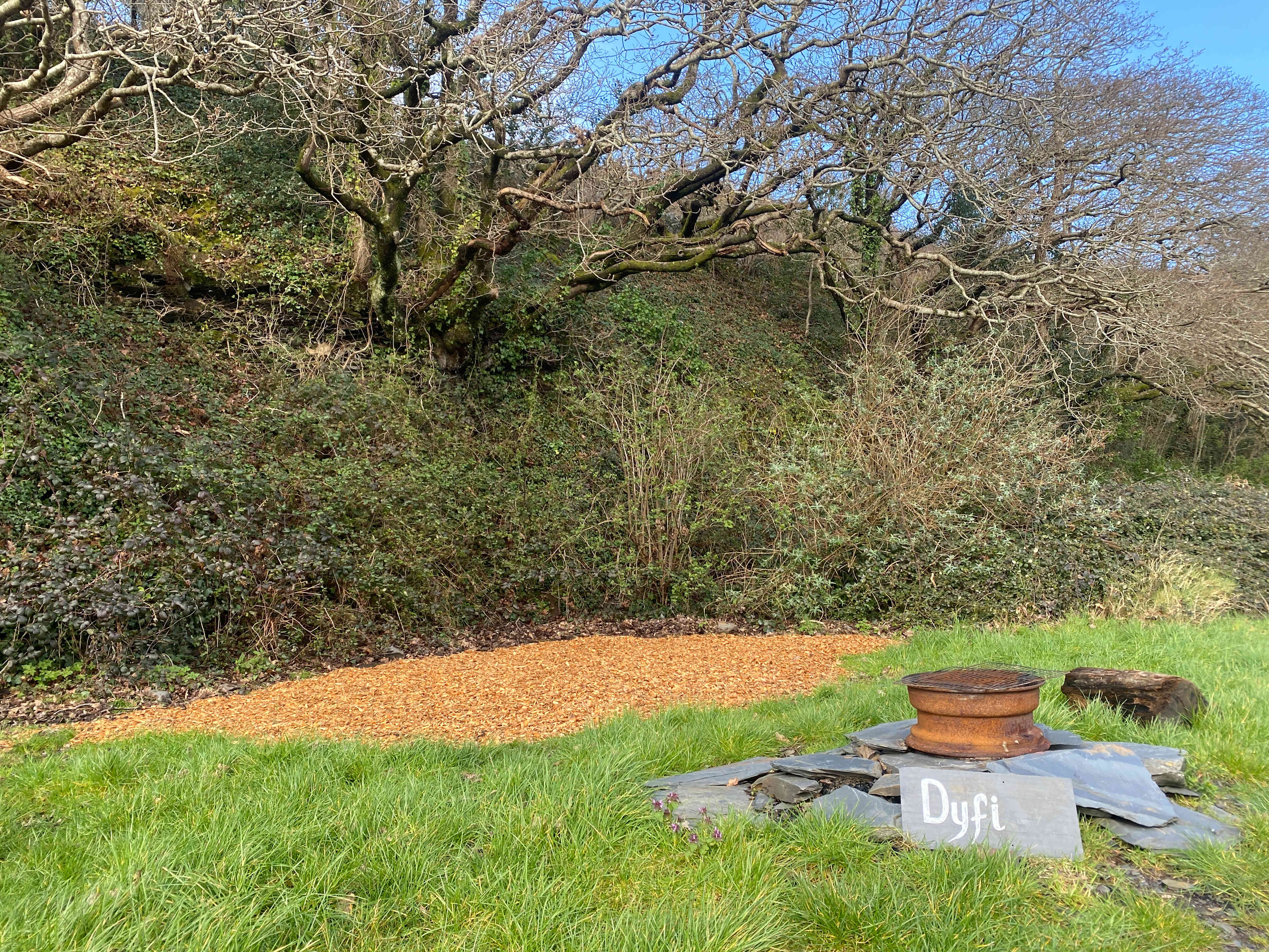 Each pitch has been upgraded to a mix of a soft and comfortable wood chip base to put your tent on, and part grassy area.  This reduces mud, even in the worst weather.