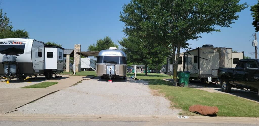 Northlake Village RV Park