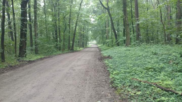 The campground is on the right, the nature trail is on the left.