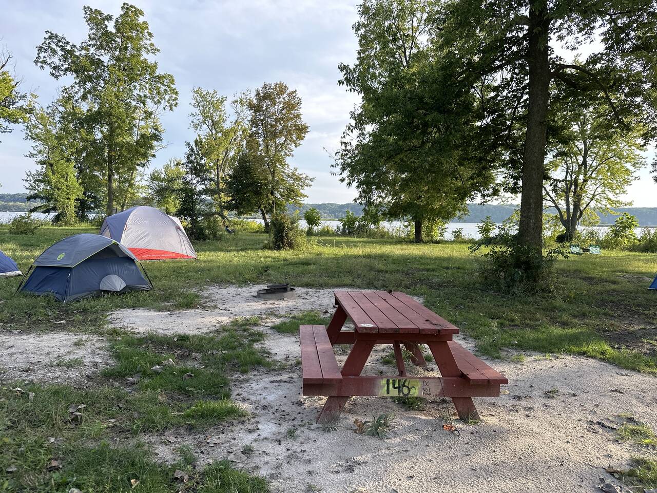 starved rock  waterfront campsite 146
