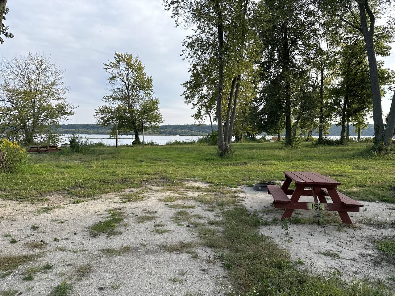 starved rock  waterfront campsite 152