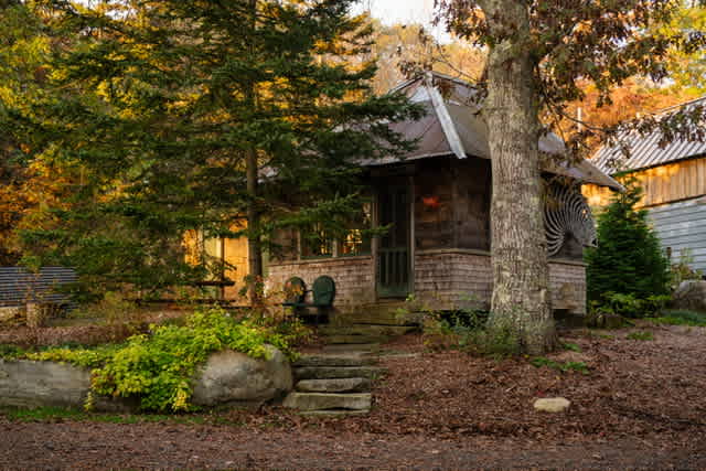 Hazelbrook Cabin at Full Plate Farm