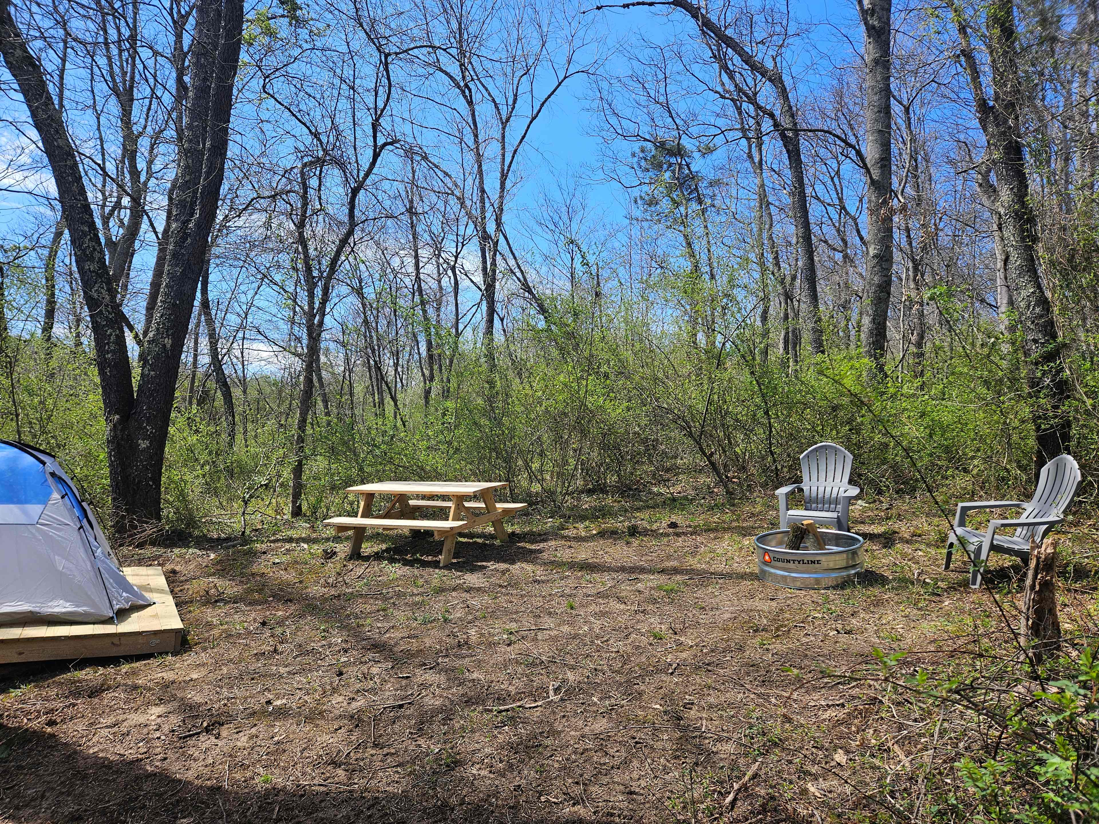 Hidden Hollow Campsite - Tent not included