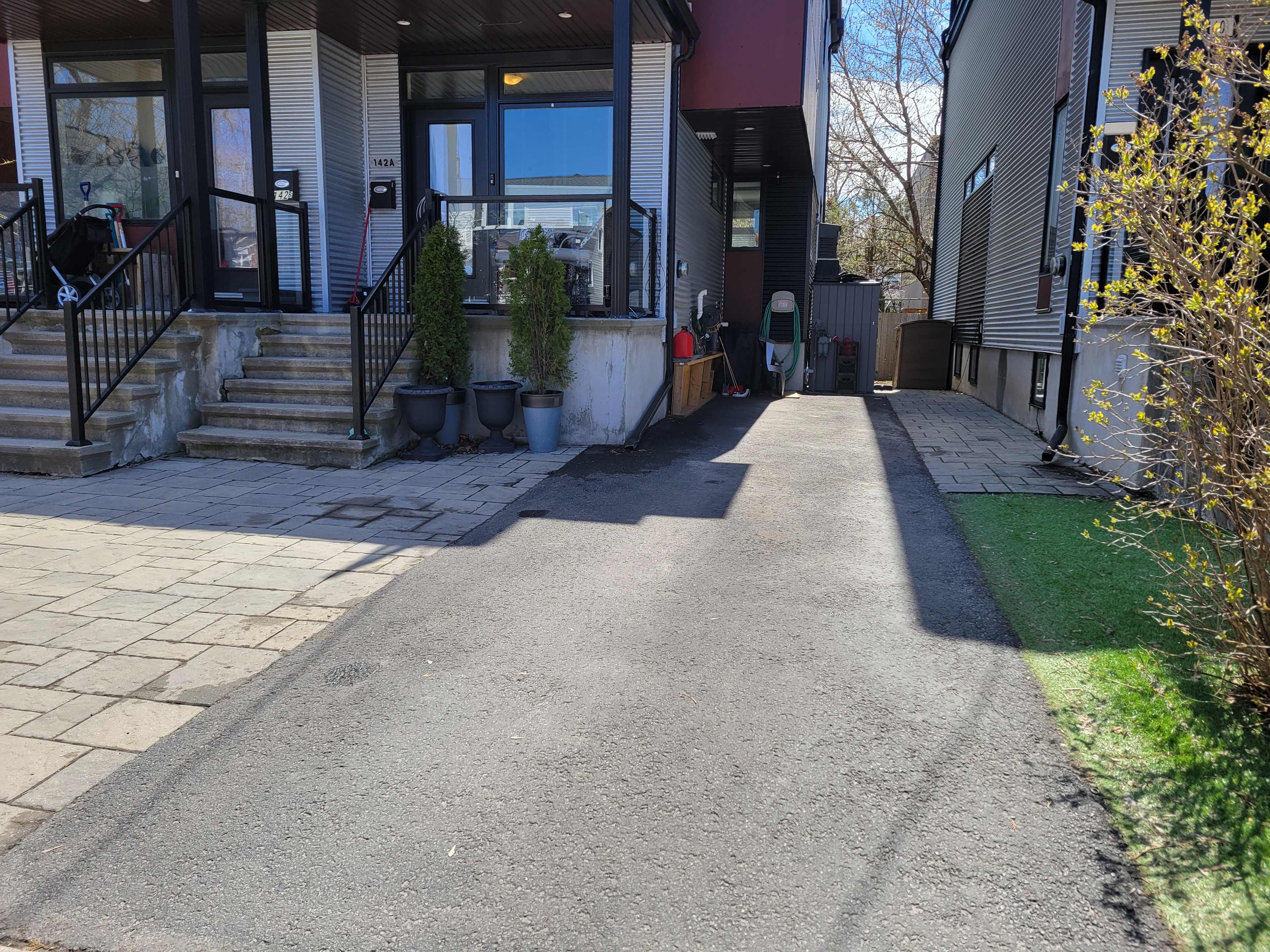 Downtown Ottawa Driveway
