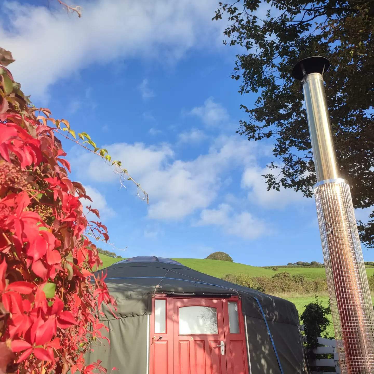 CampSiriol for Sea, Hills & Sky
