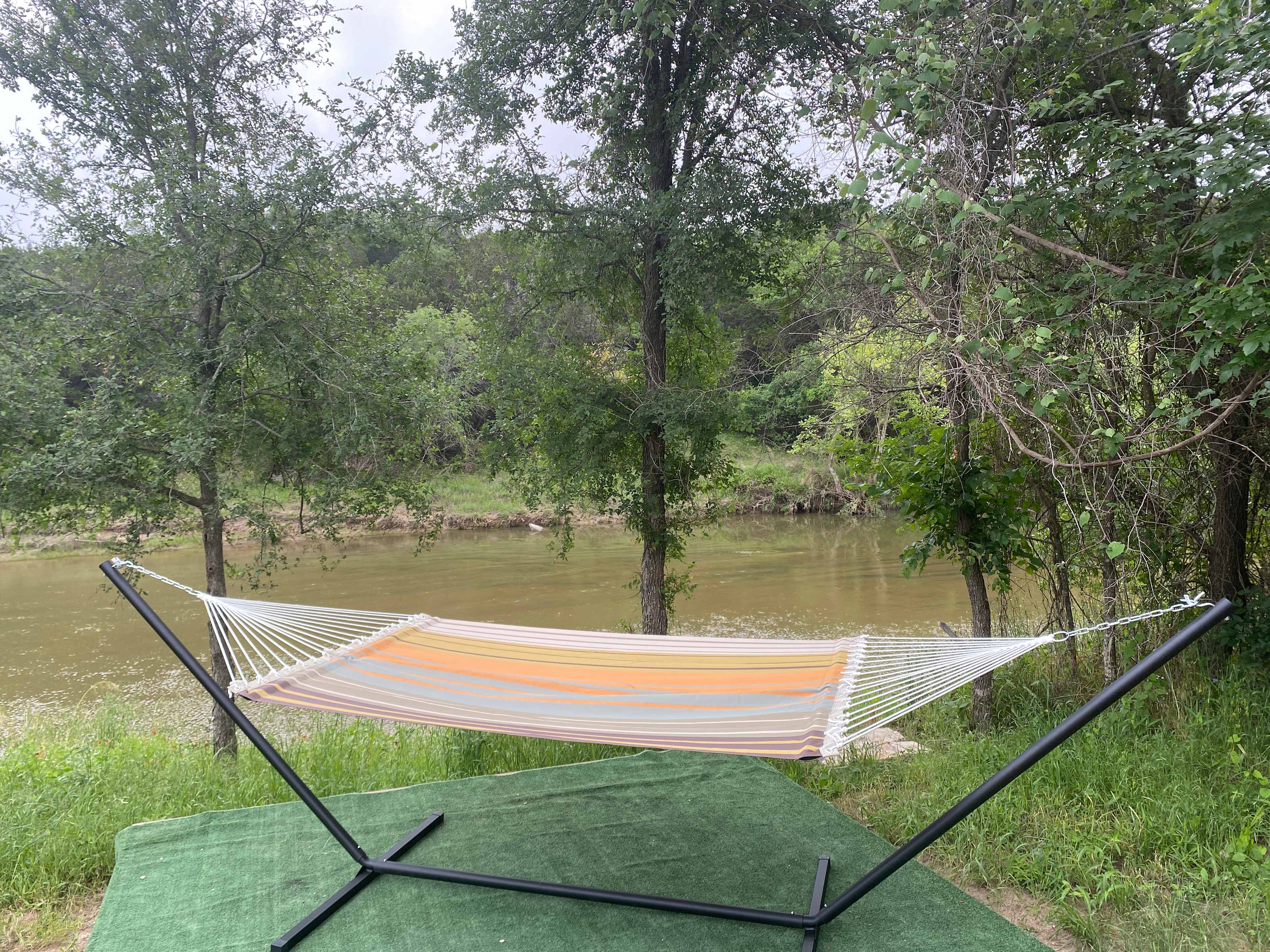 Pecans on the Paluxy - River Views