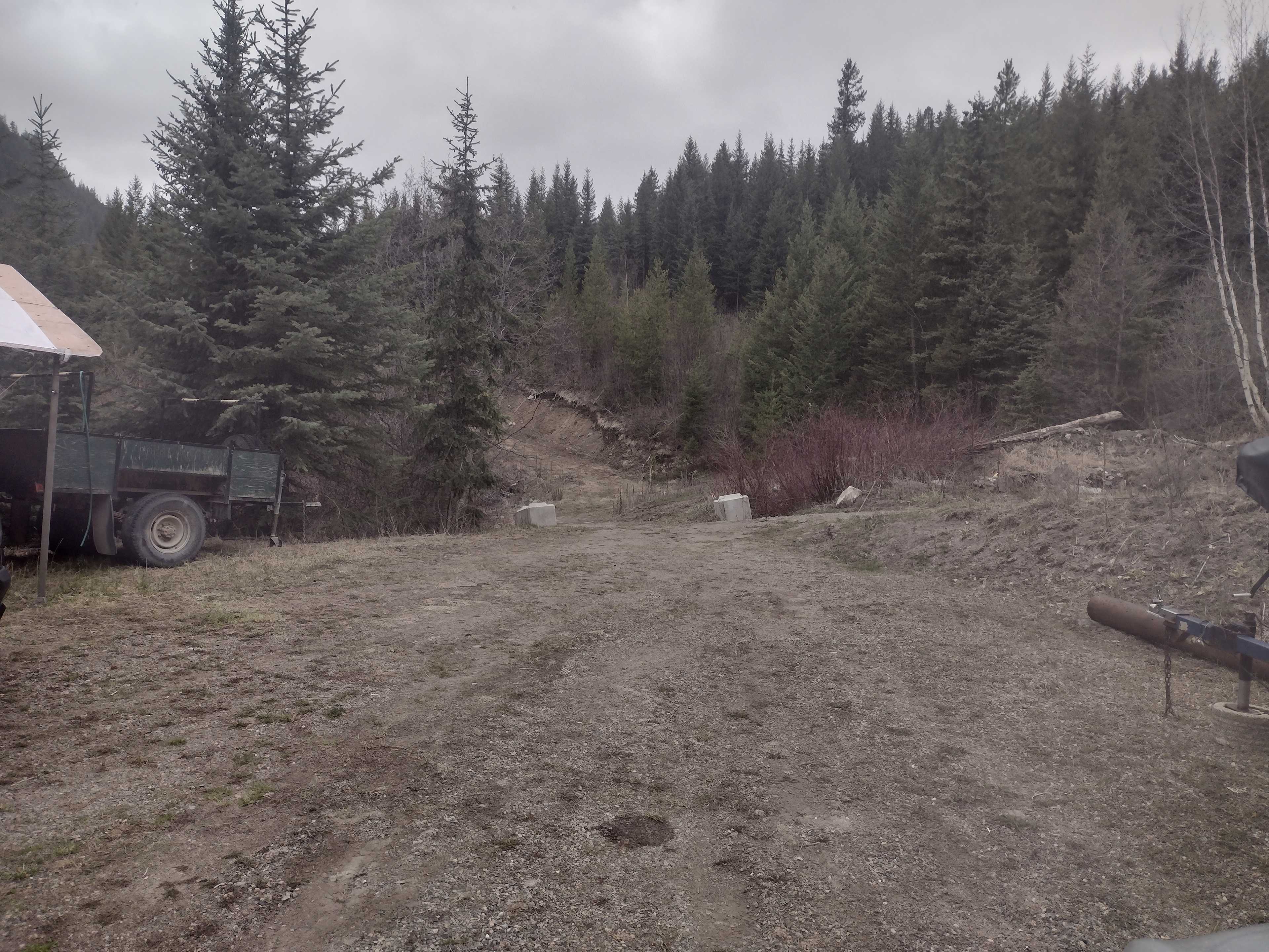 looking from landing to driveway