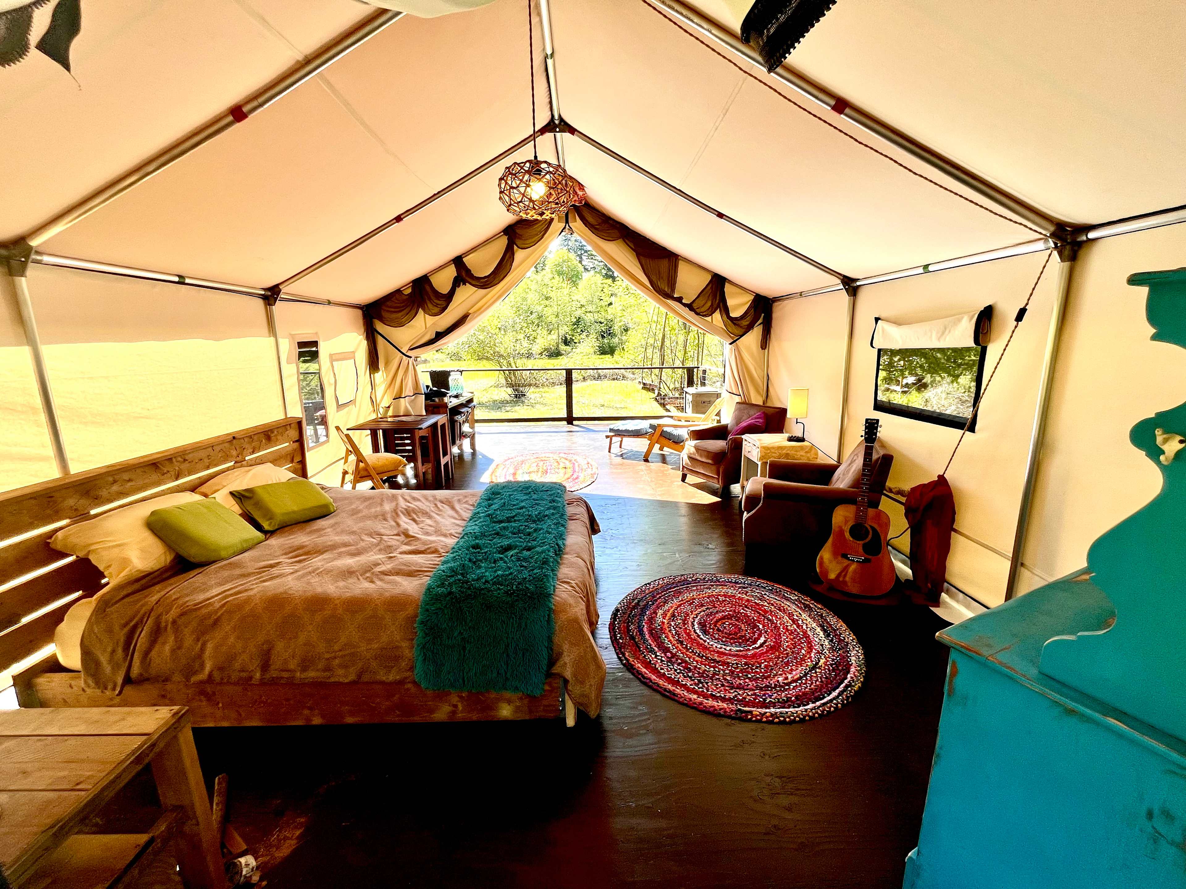 The Glamping Beachcomber