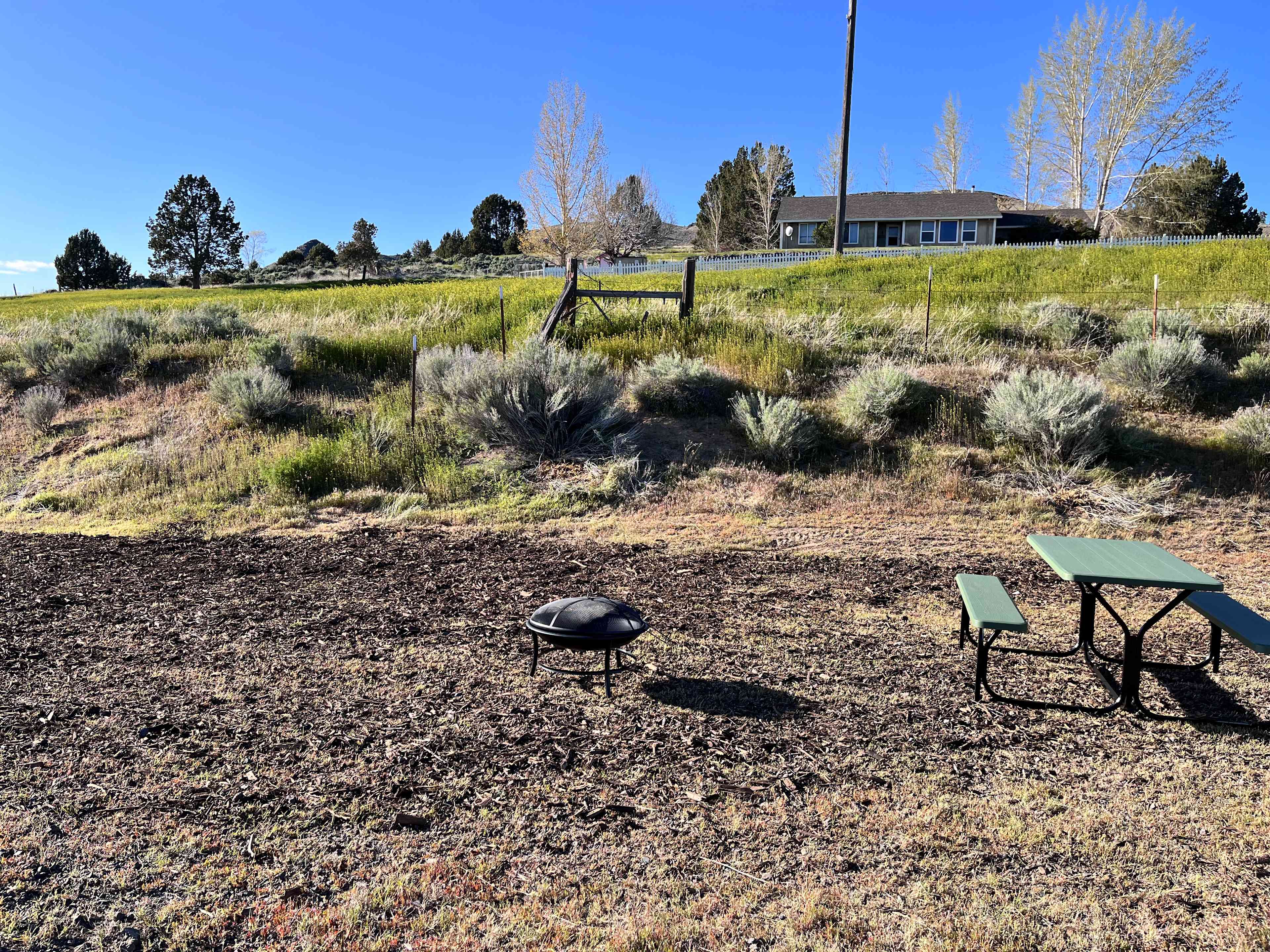 Shasta View Wanderer's Retreat