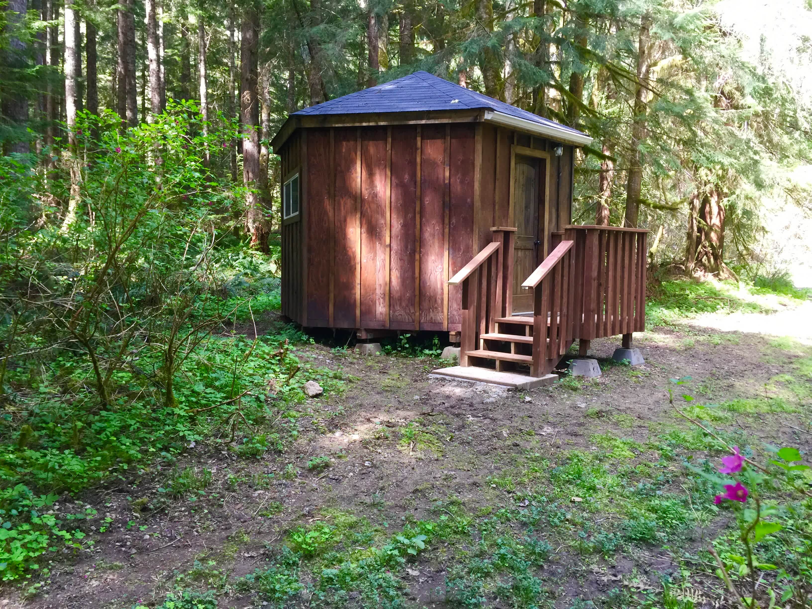 Alexanders Lodge Yurts