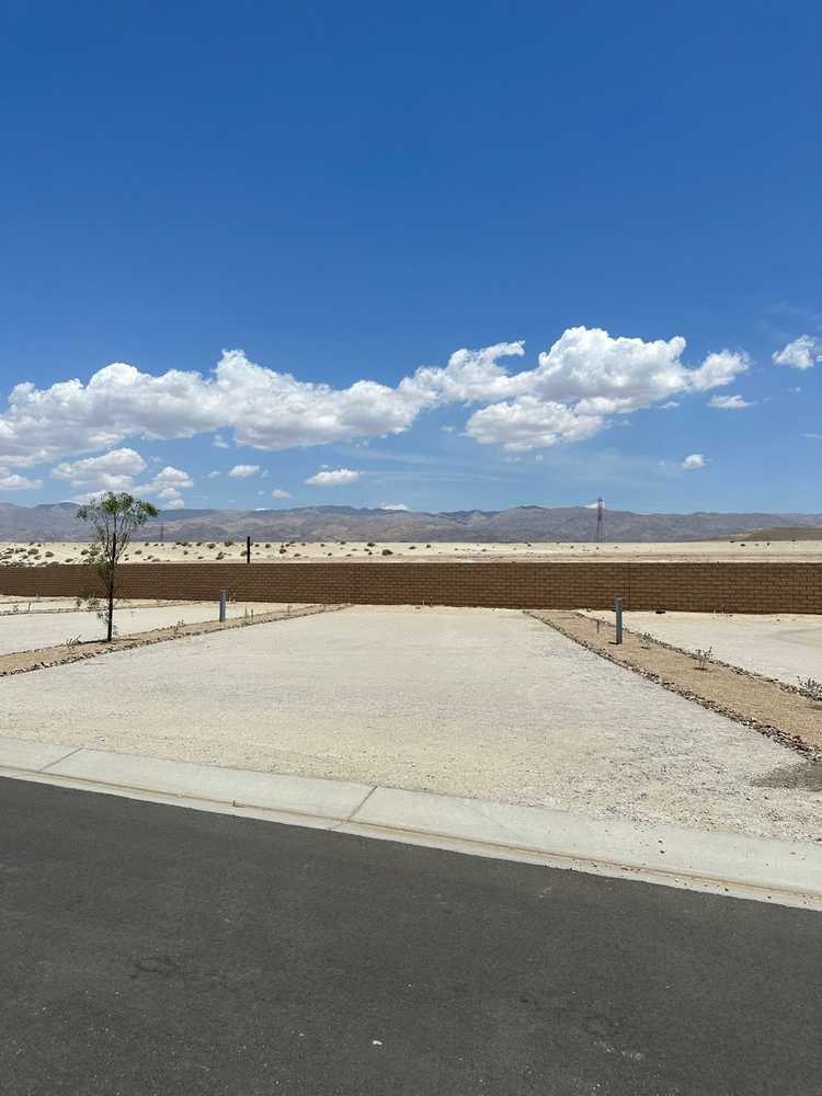 Coachella Lakes RV Resort