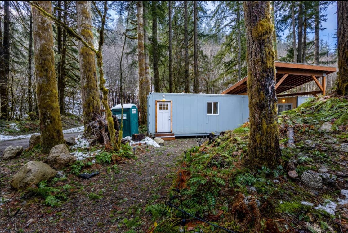 Adventurer's Campsite