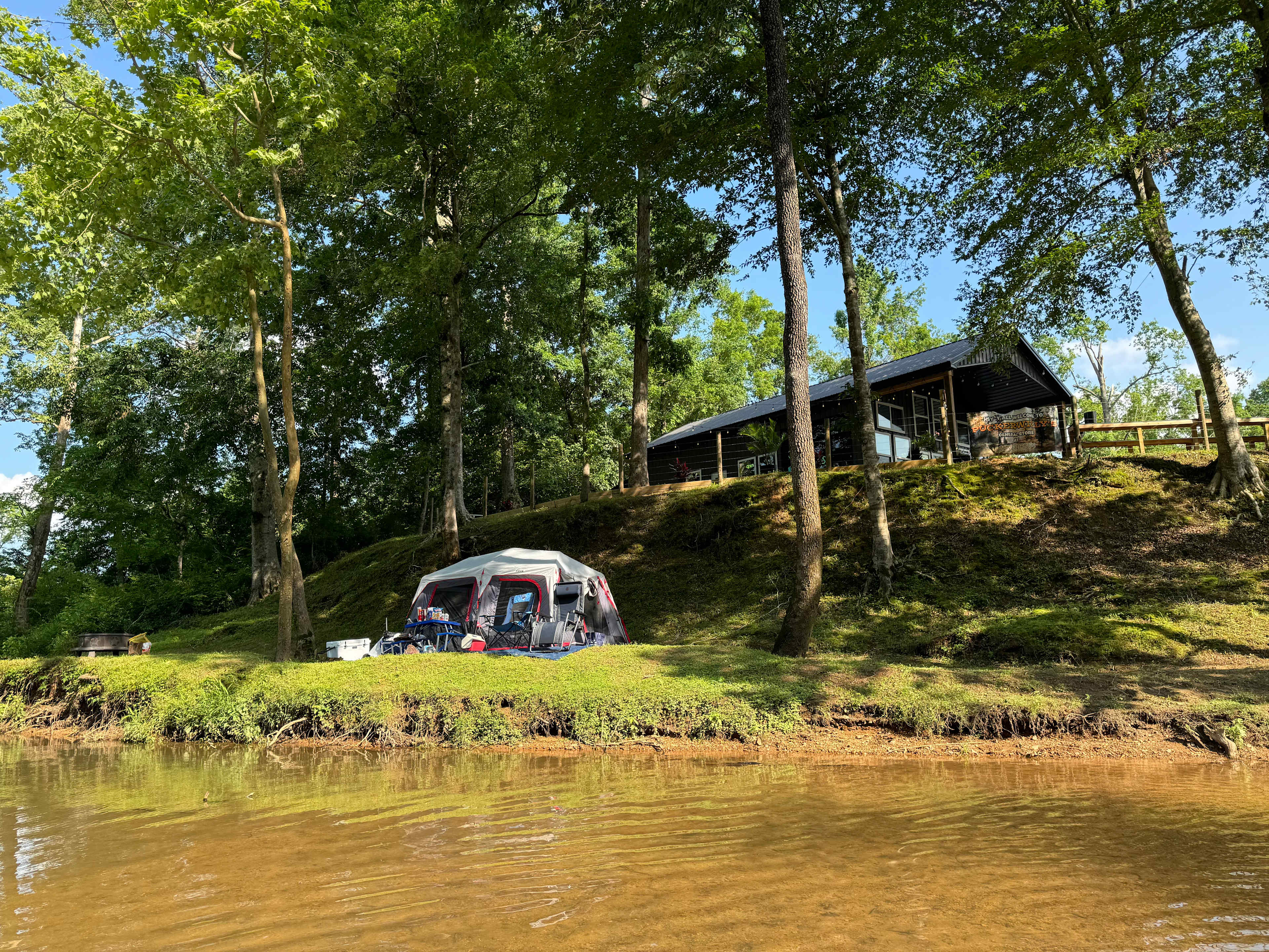 Seven Pines River Resort