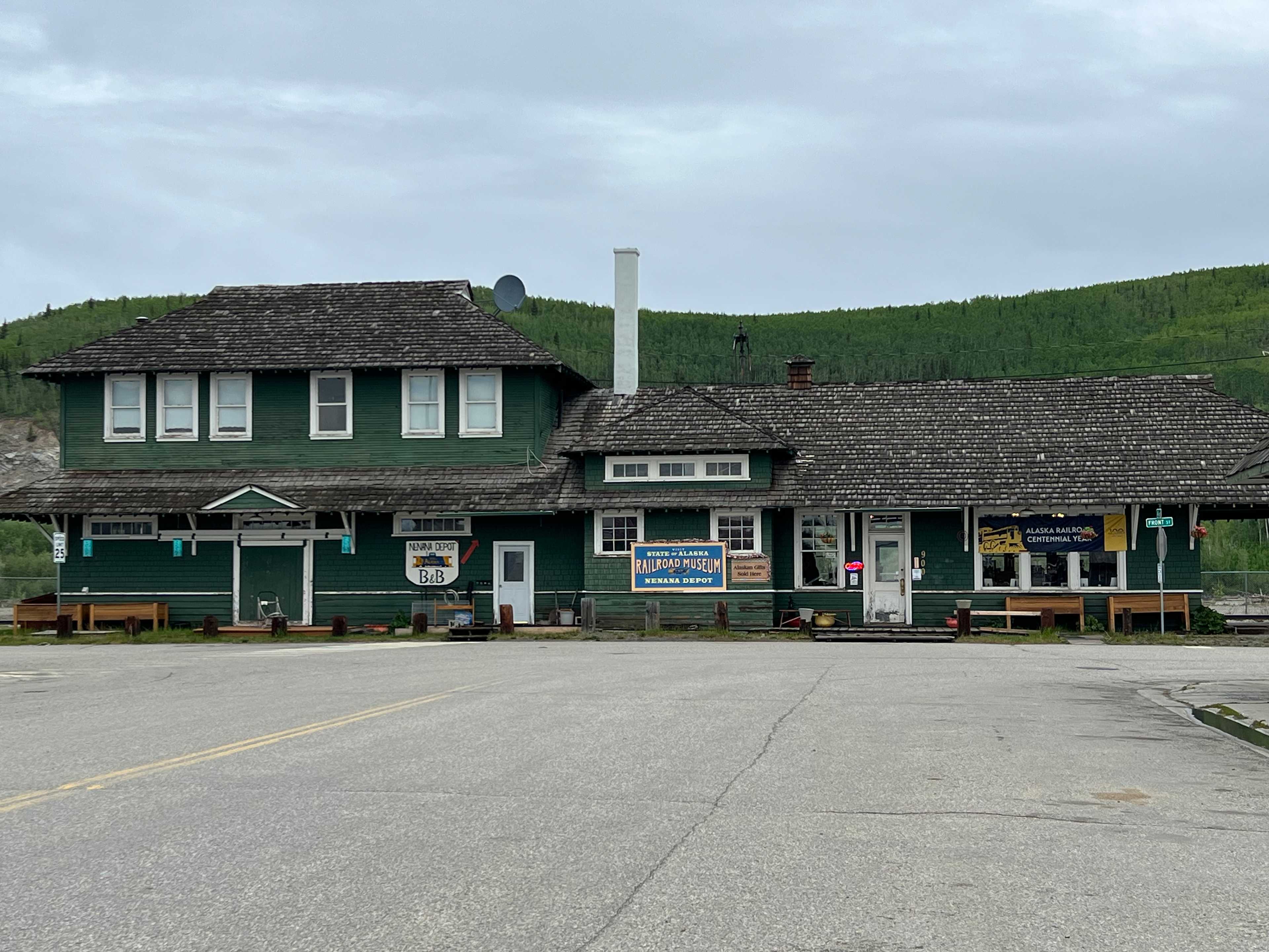Historic railroad depot in Nenana