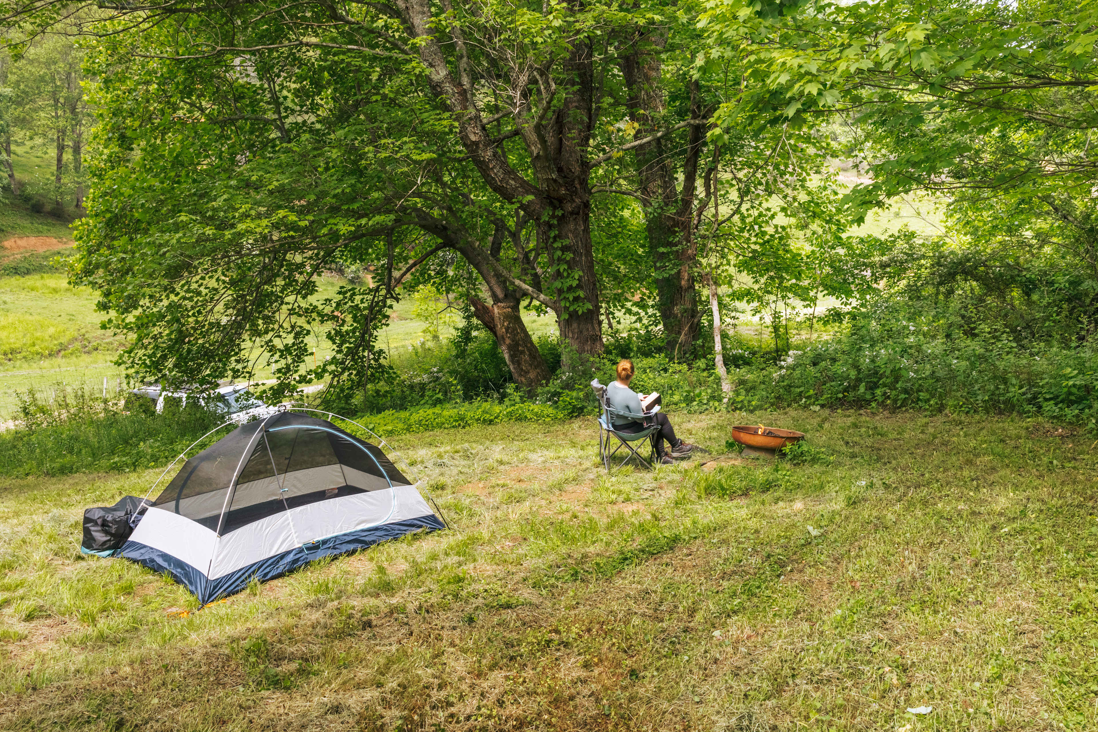 The site feel private but spacious. 