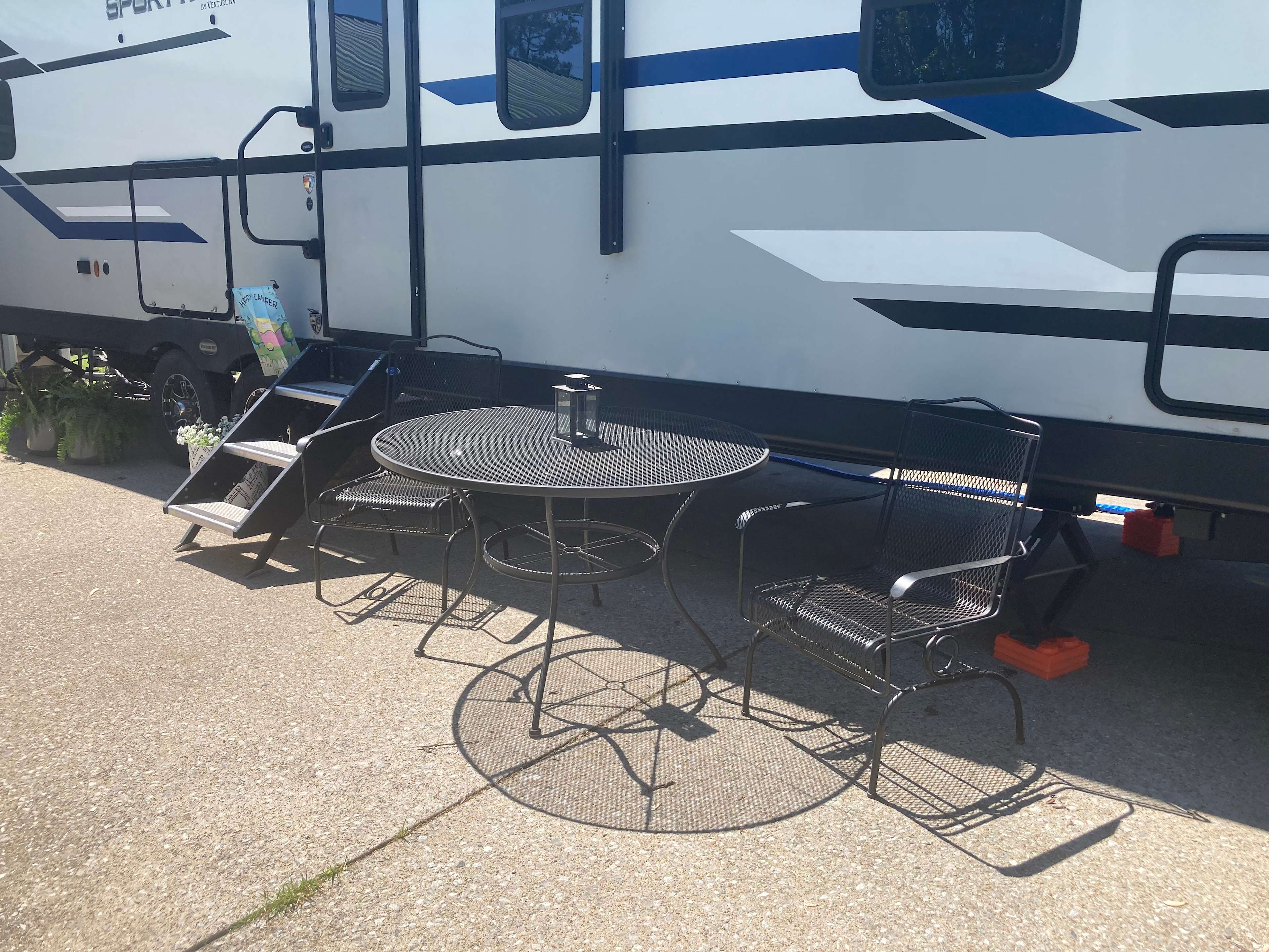 Kentucky Camper Stay Nearby Lakes