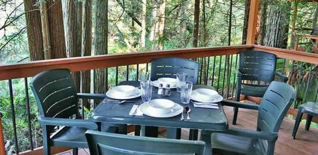 Ramblin' Redwoods Cabins