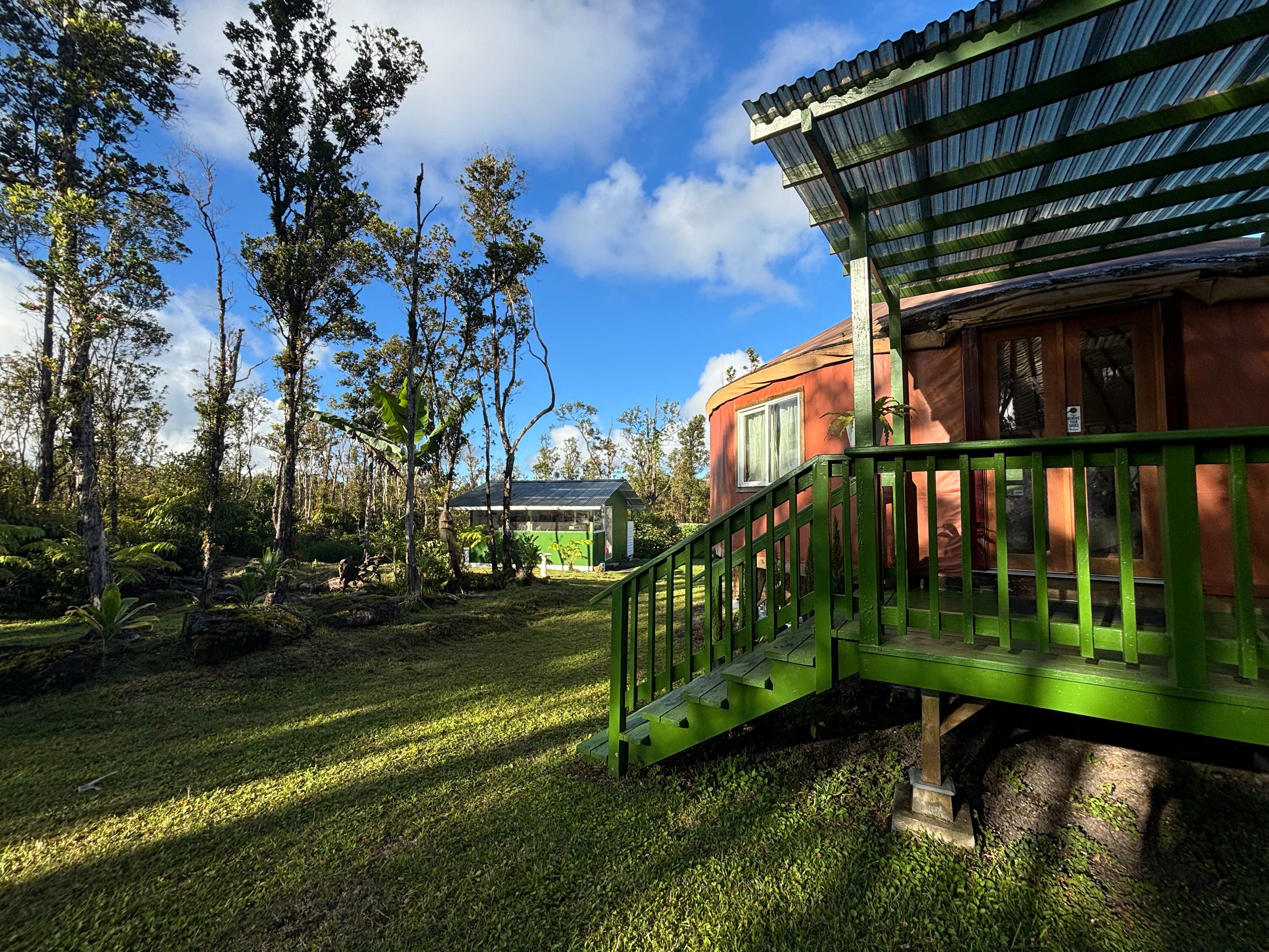 Hawaiian Rainforest Glamping