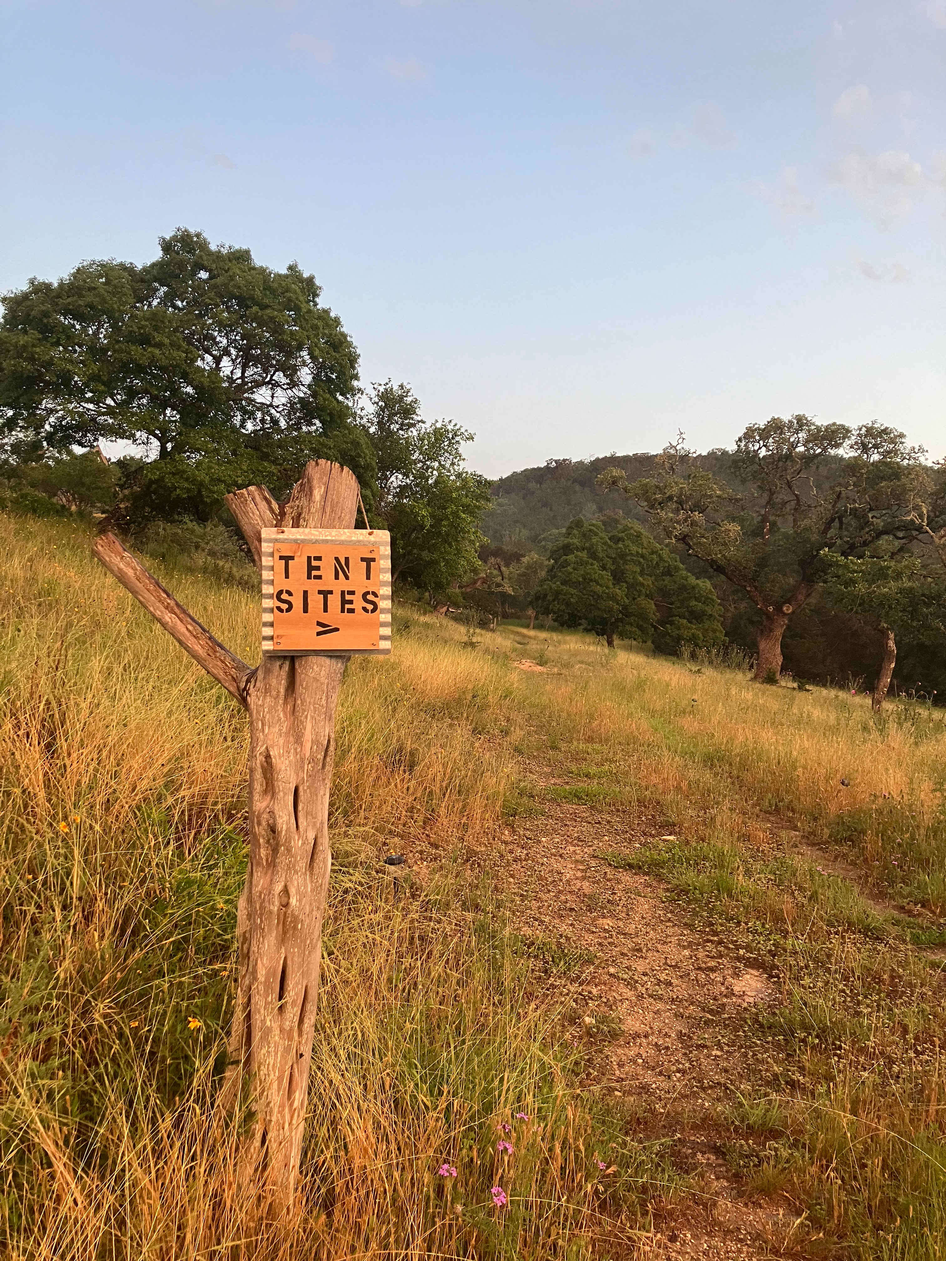 The Charmadillo: Glamping Resort
