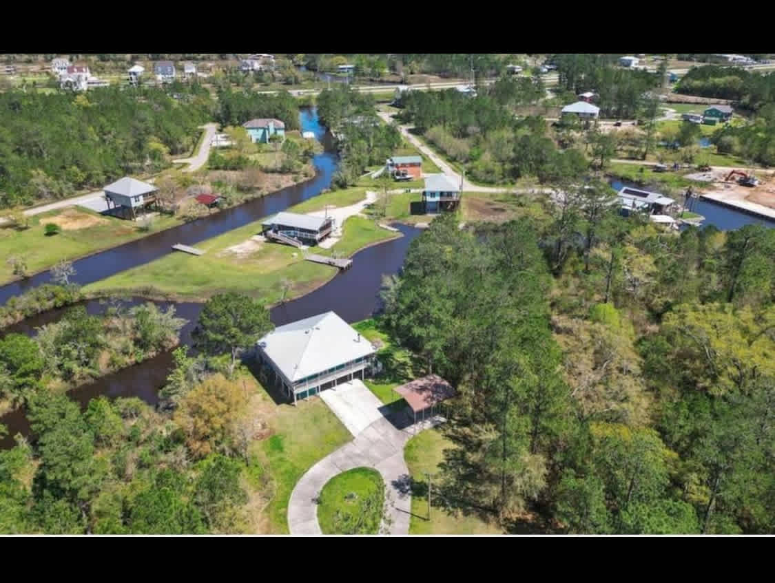 Bayou Peninsula