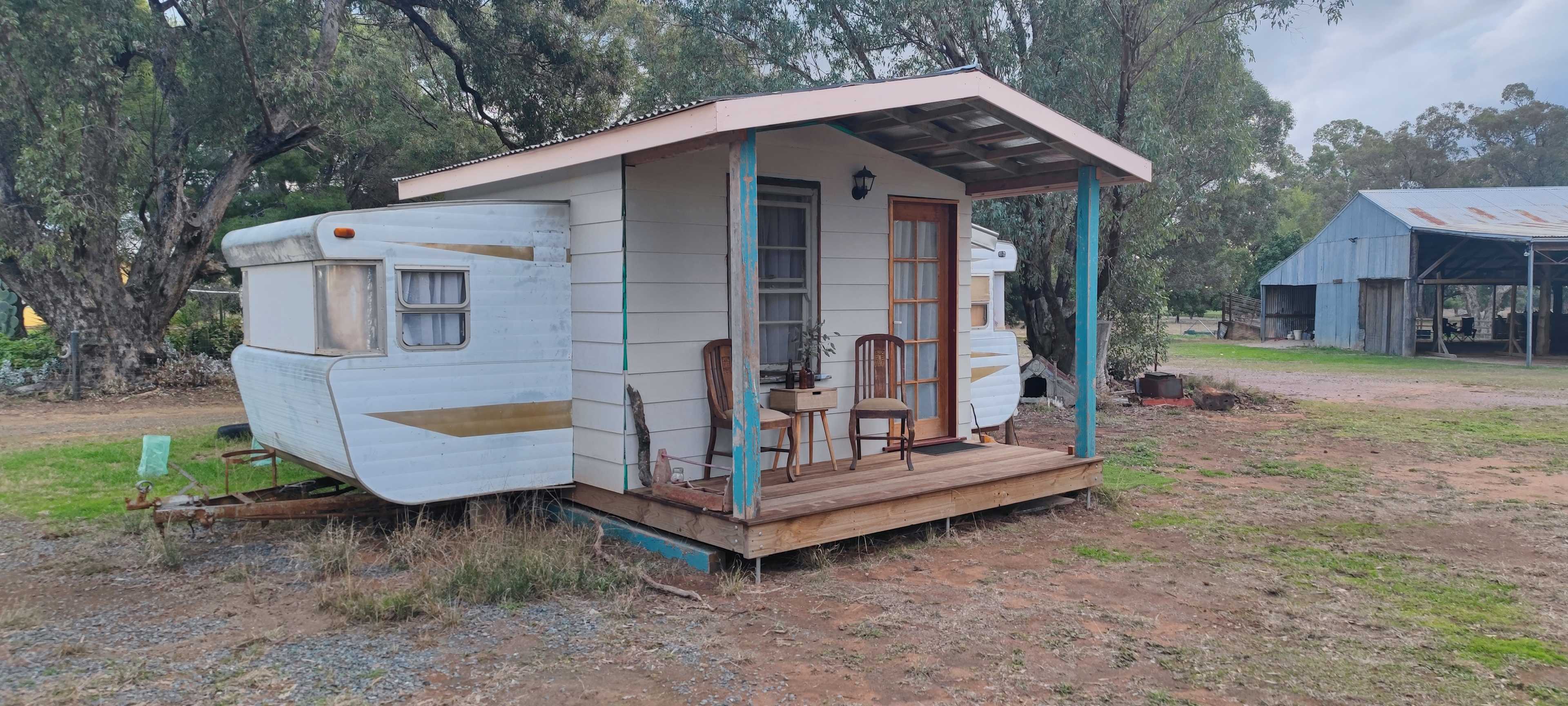 Caravan with Queen bed and fold out bed.