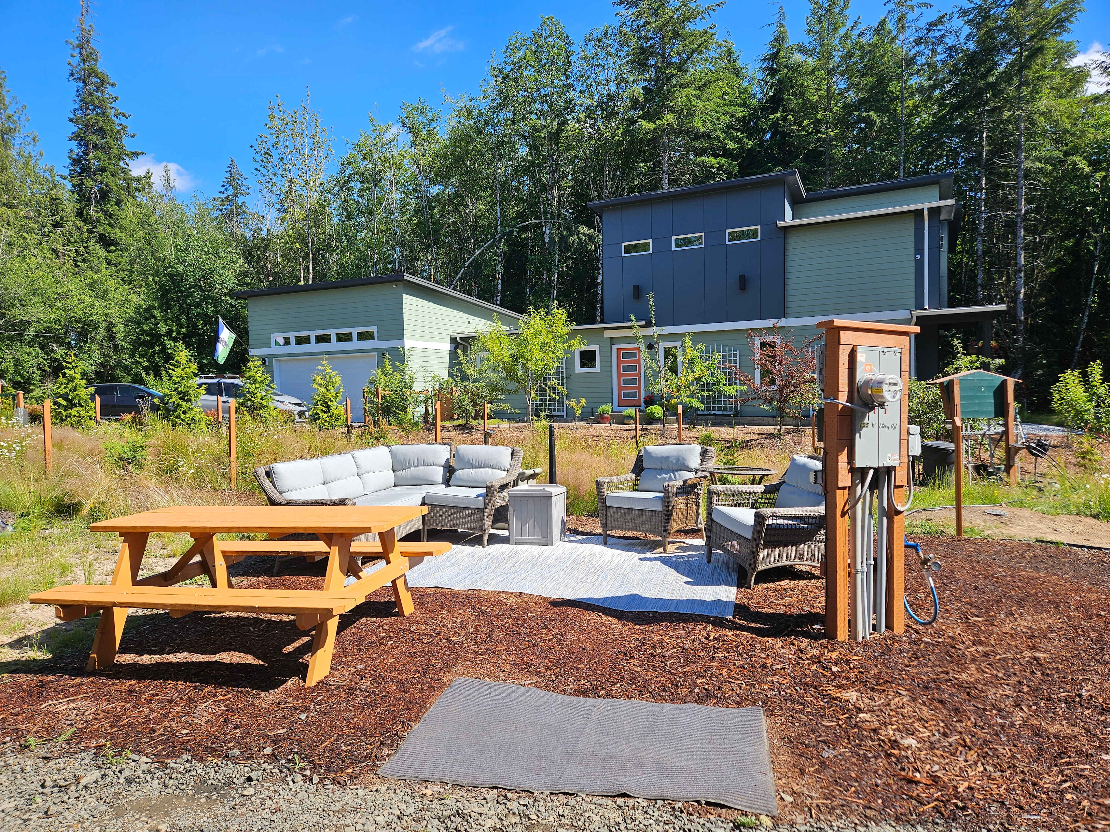 105 - RV Site:  picnic table, propane stoves welcome, patio set with seating for 6