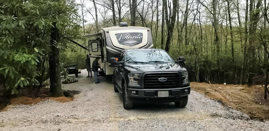 Spacious Skies Bear Den - RV/Tent Sites