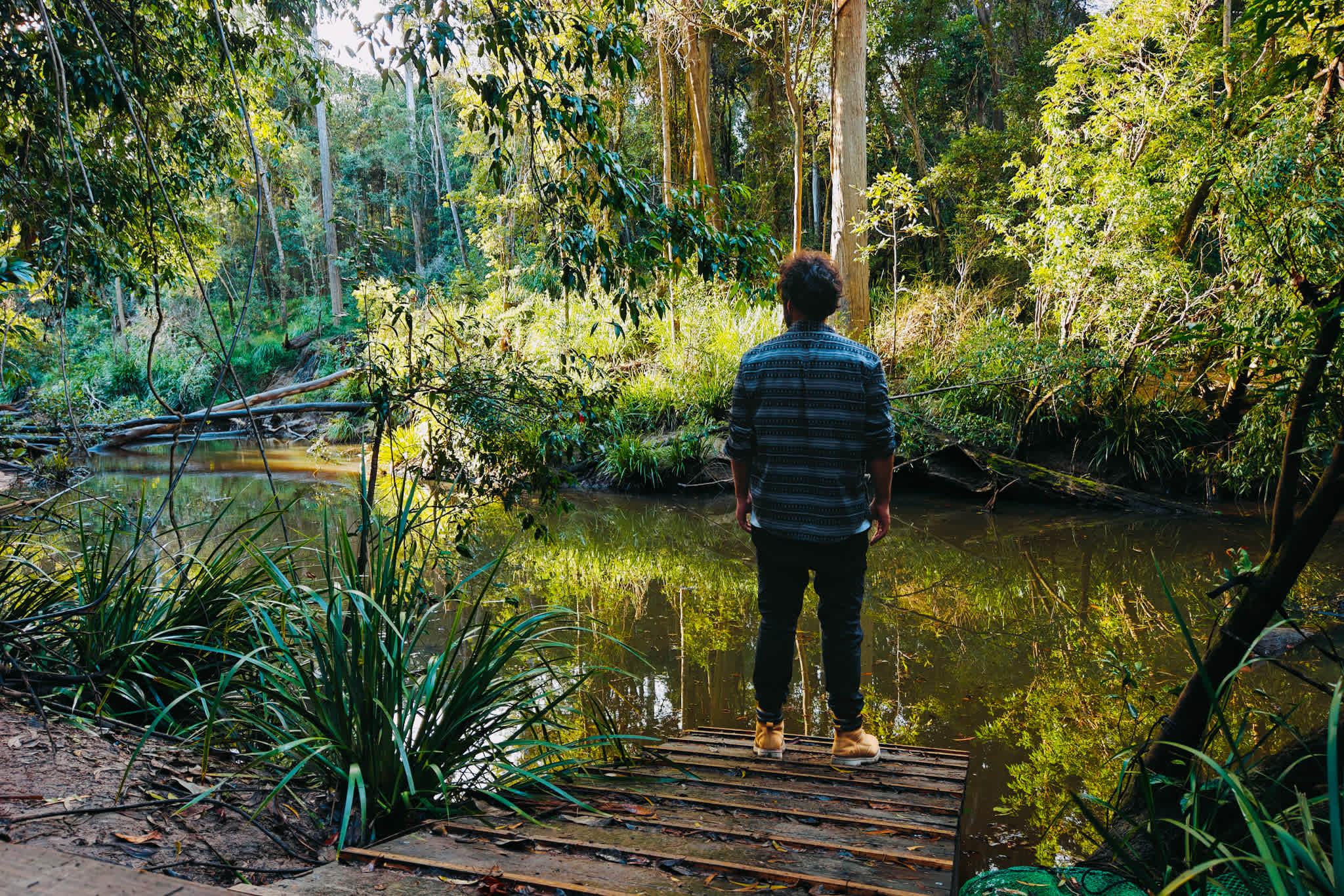 We wandered around the creek.