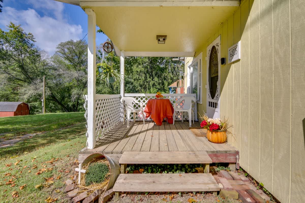 Pop's Place - Cozy Cottage