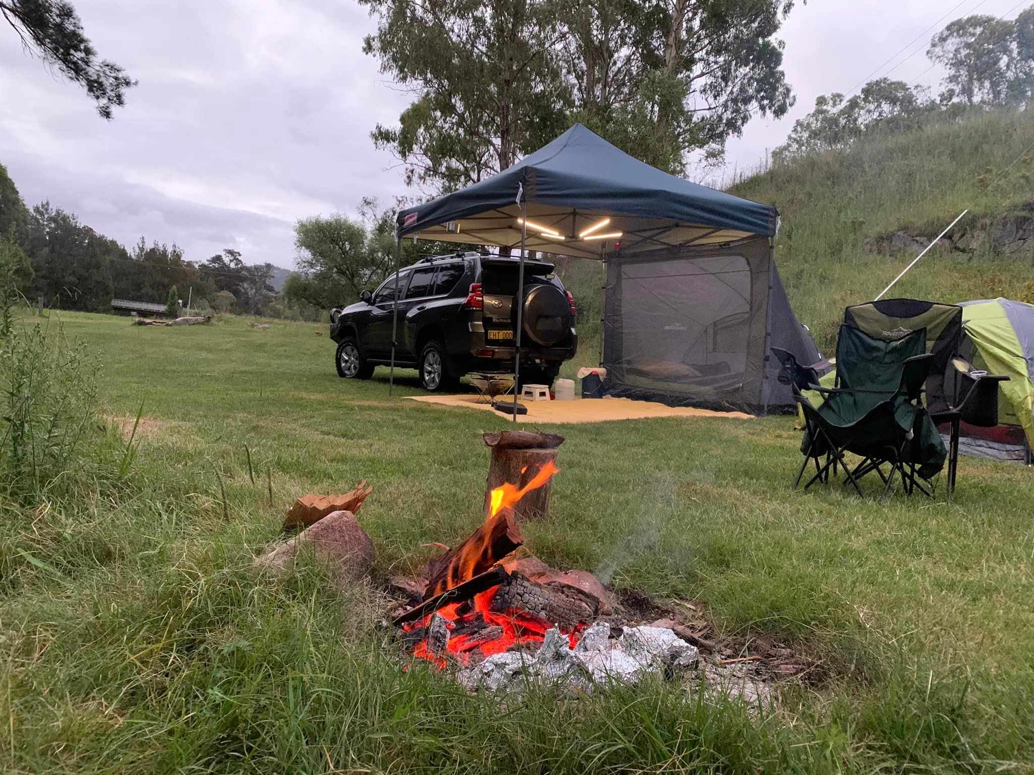 Glenroy Cottages and Camping
