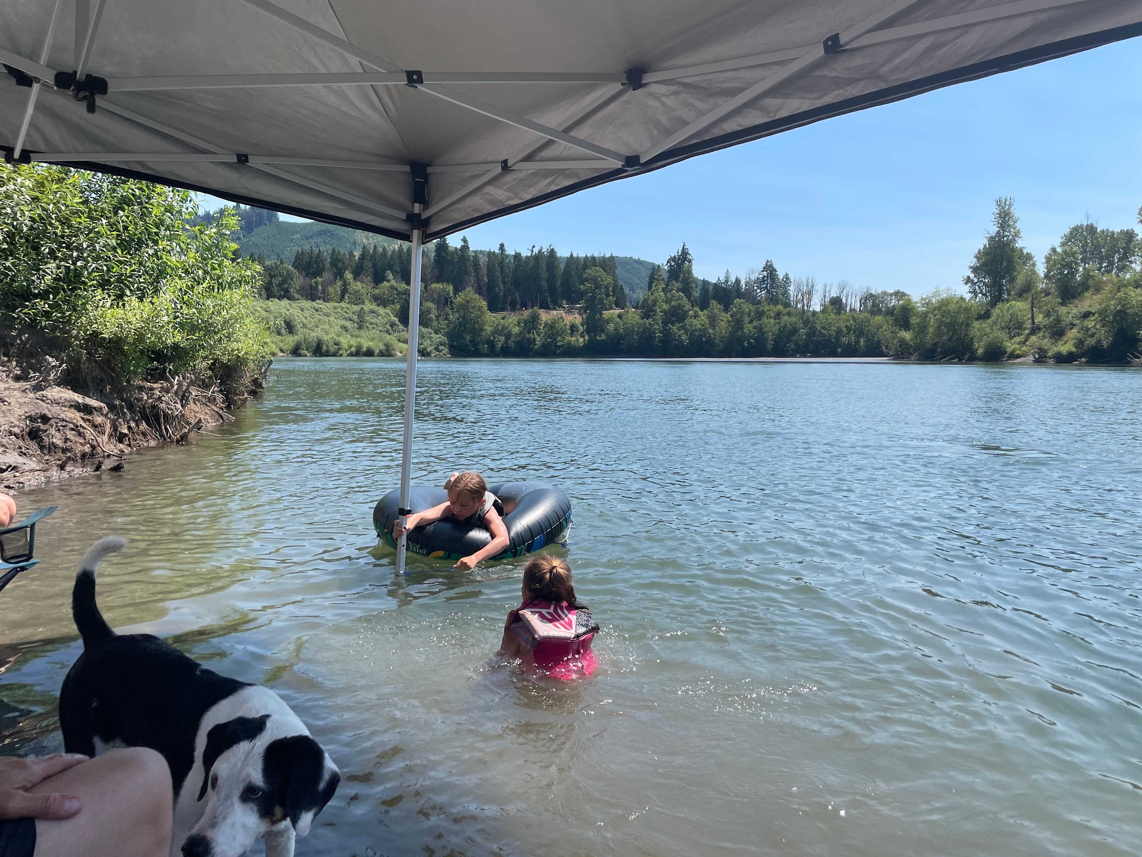 Cowlitz Riverside Retreat