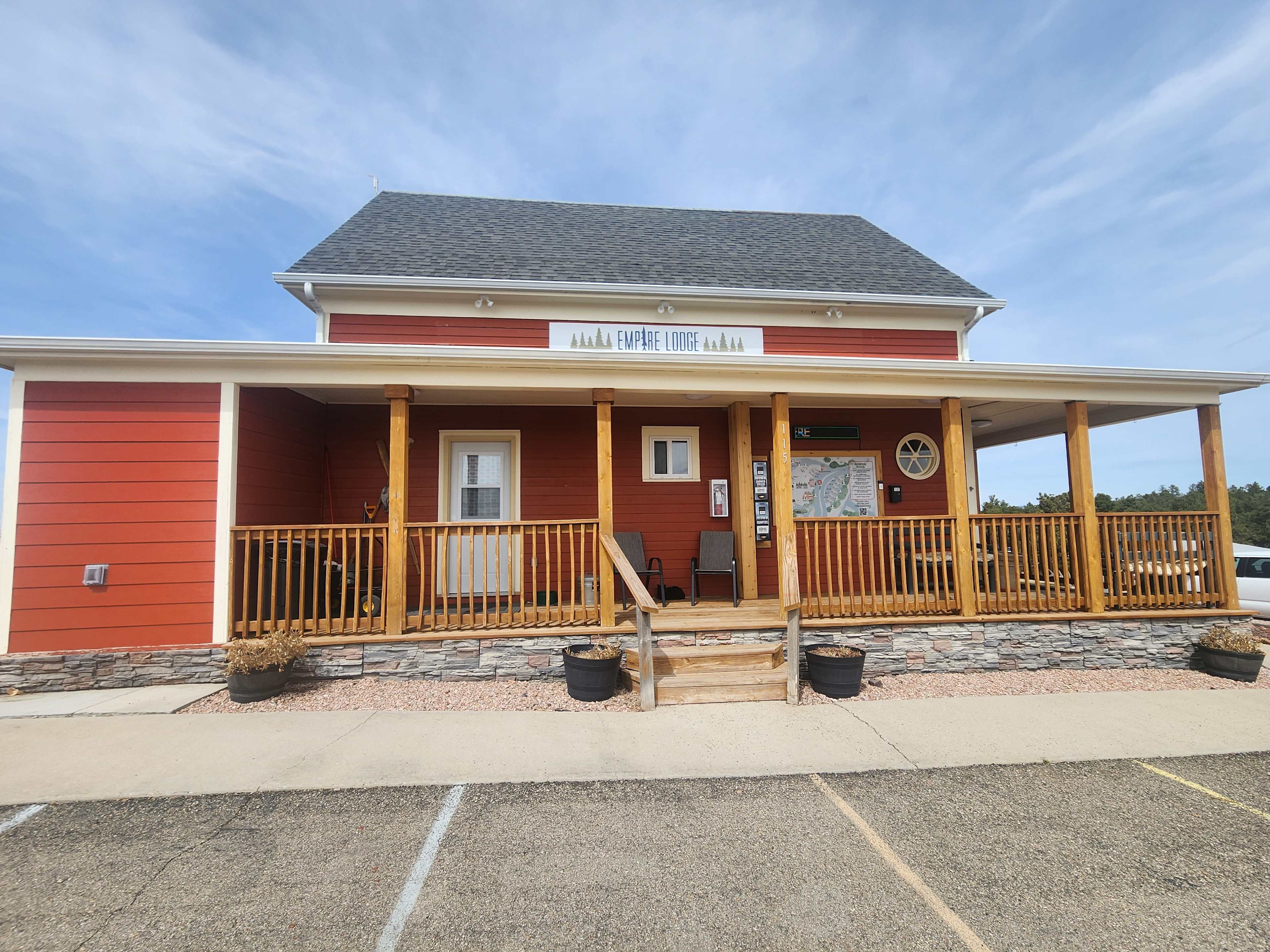 Empire Lodge