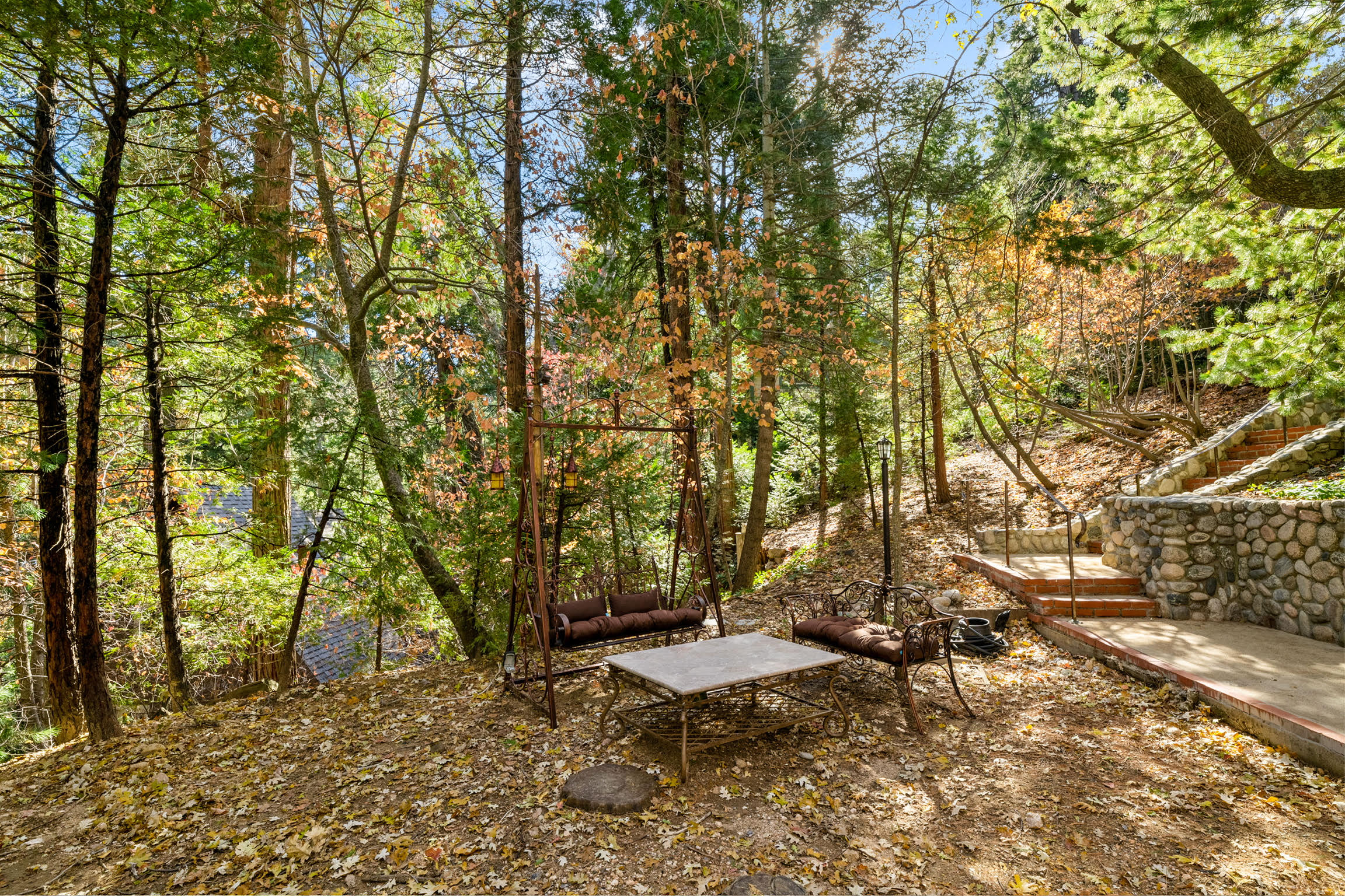 Storybook Nook- secluded cabin!