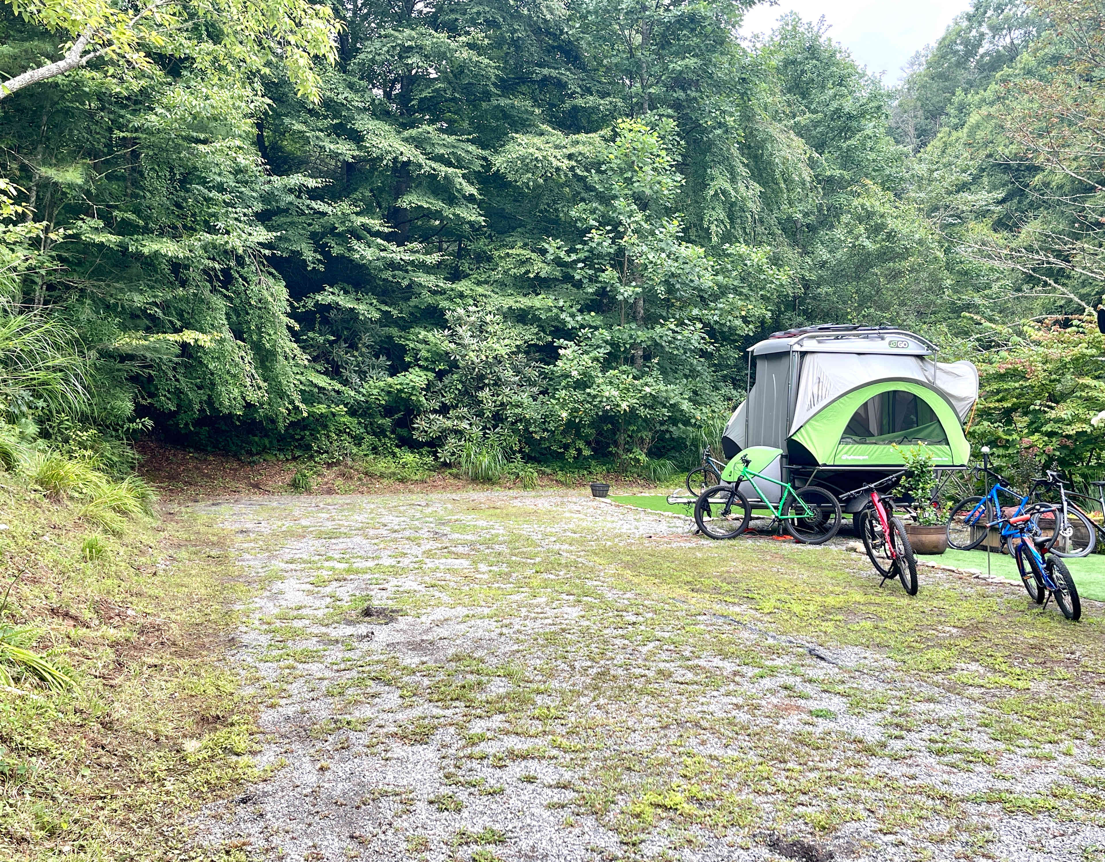 Trails & Tails Waterfalls Retreat